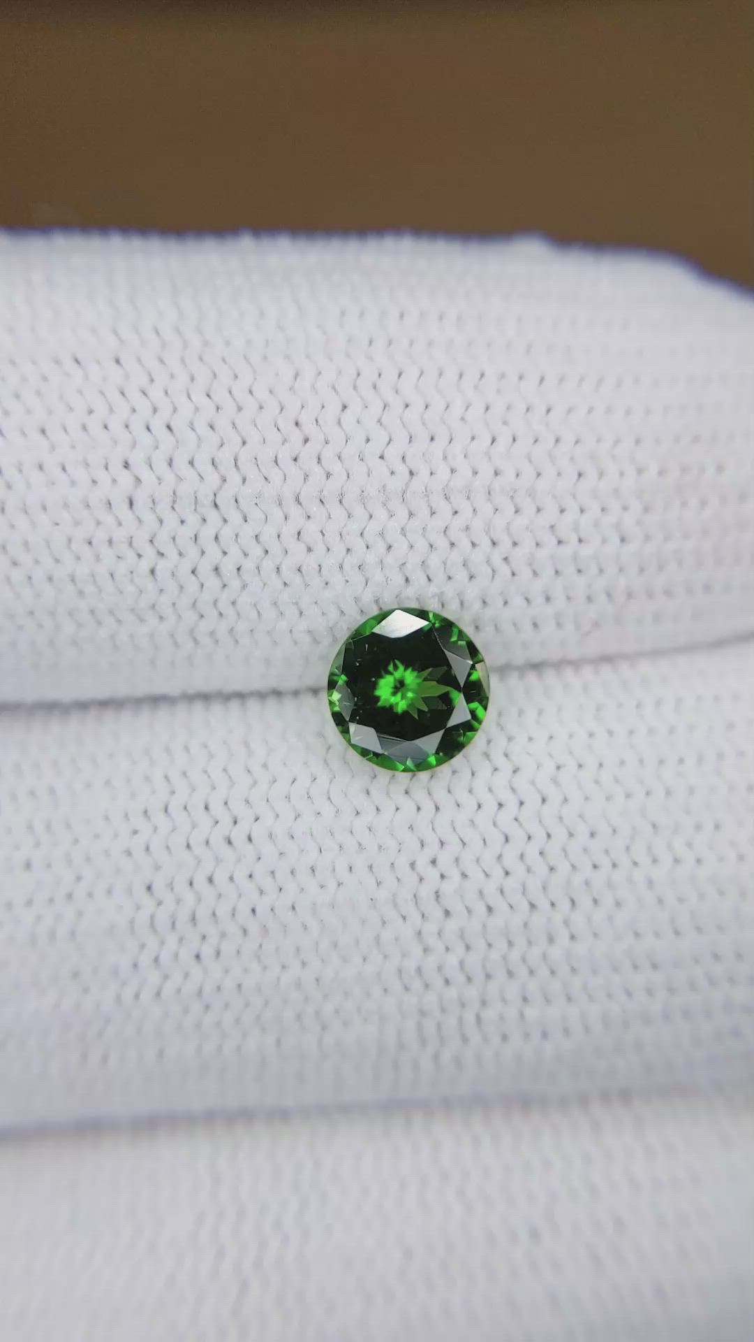 0.95 Ct. Tsavorite Garnet from Tanzania Size Video