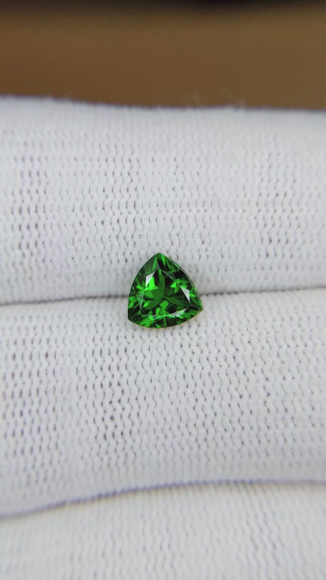 1.07 Ct. Tsavorite Garnet from Tanzania Size Video