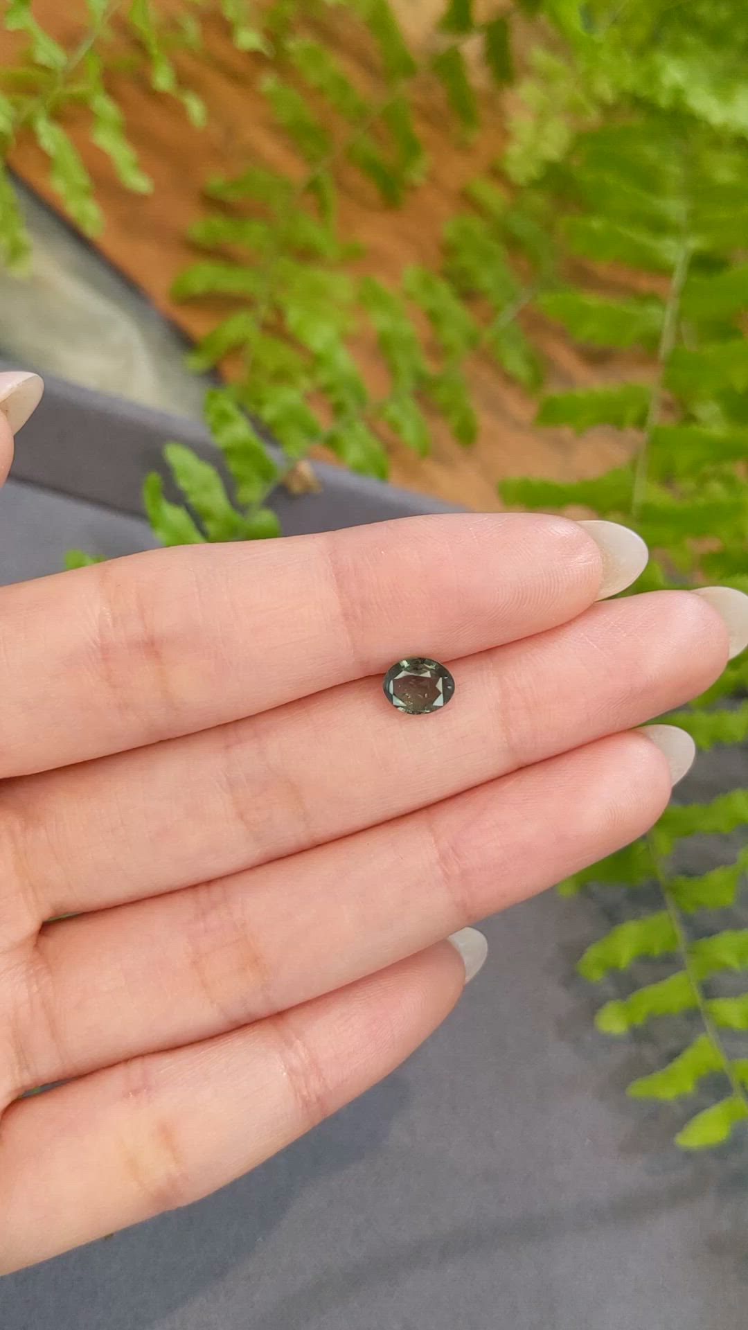 1.06 Ct. Alexandrite from Ceylon (Sri Lanka) Size Video