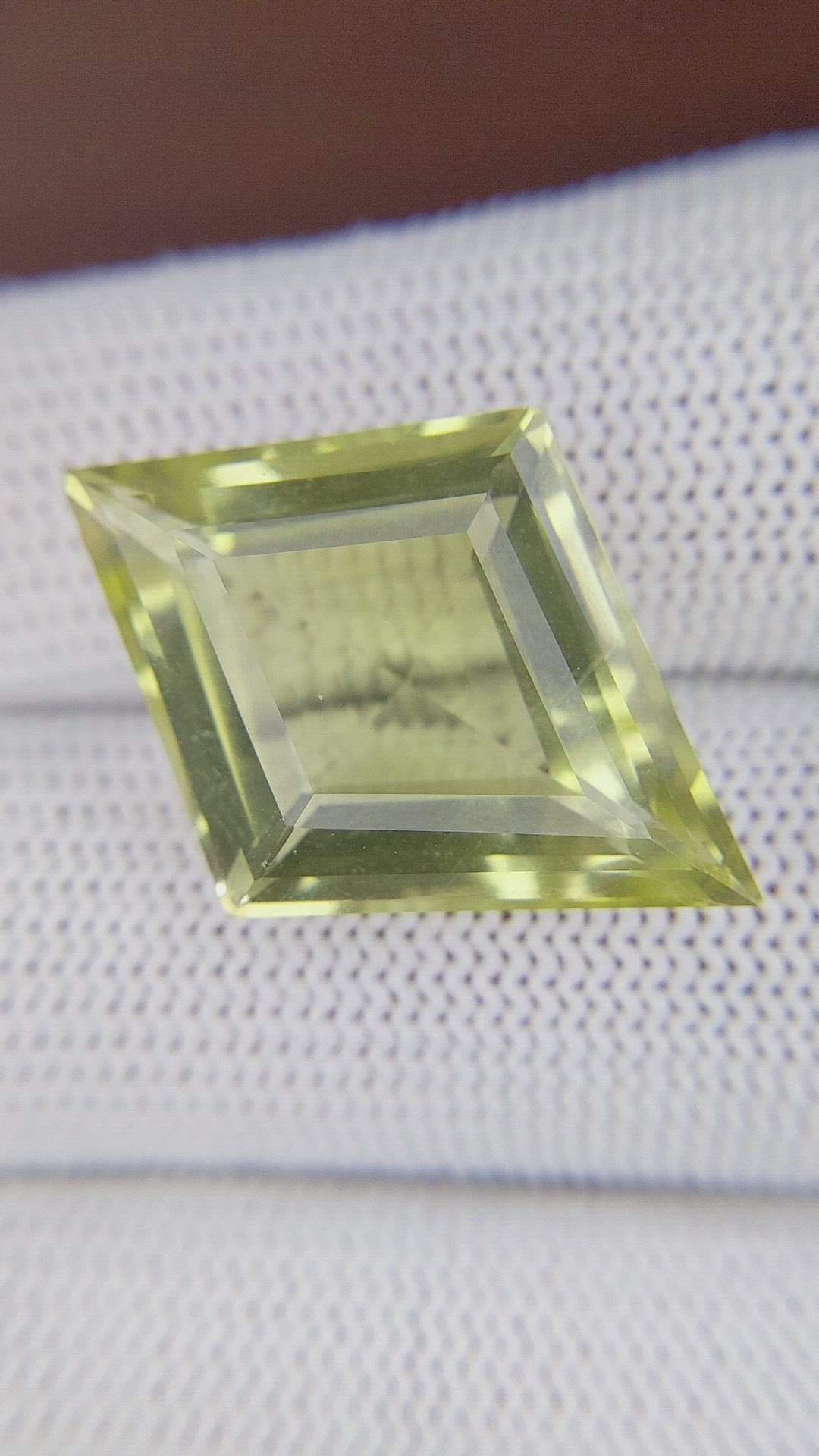17.62 Ct. Greenish Yellow Citrine from Ceylon (Sri Lanka) Size Video