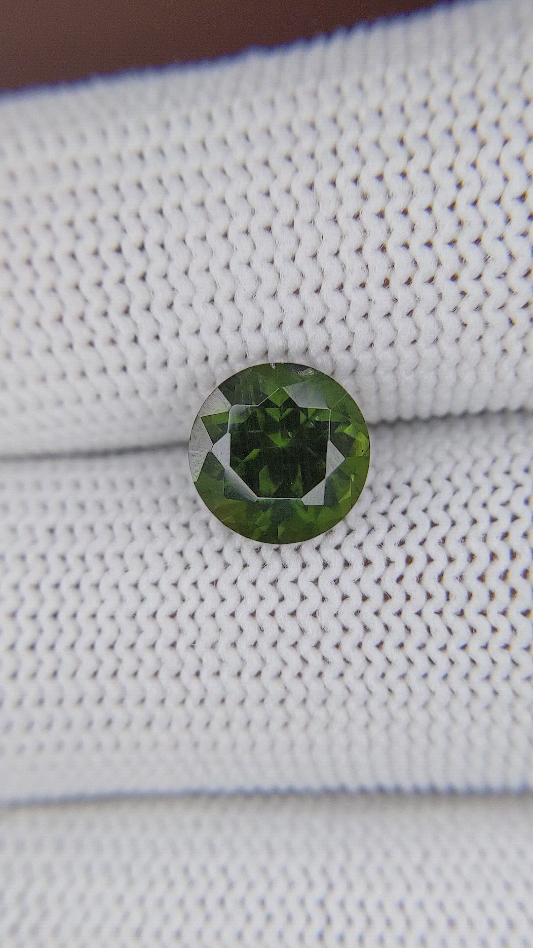 2.70 Ct. Green Zircon from Ceylon (Sri Lanka) Size Video