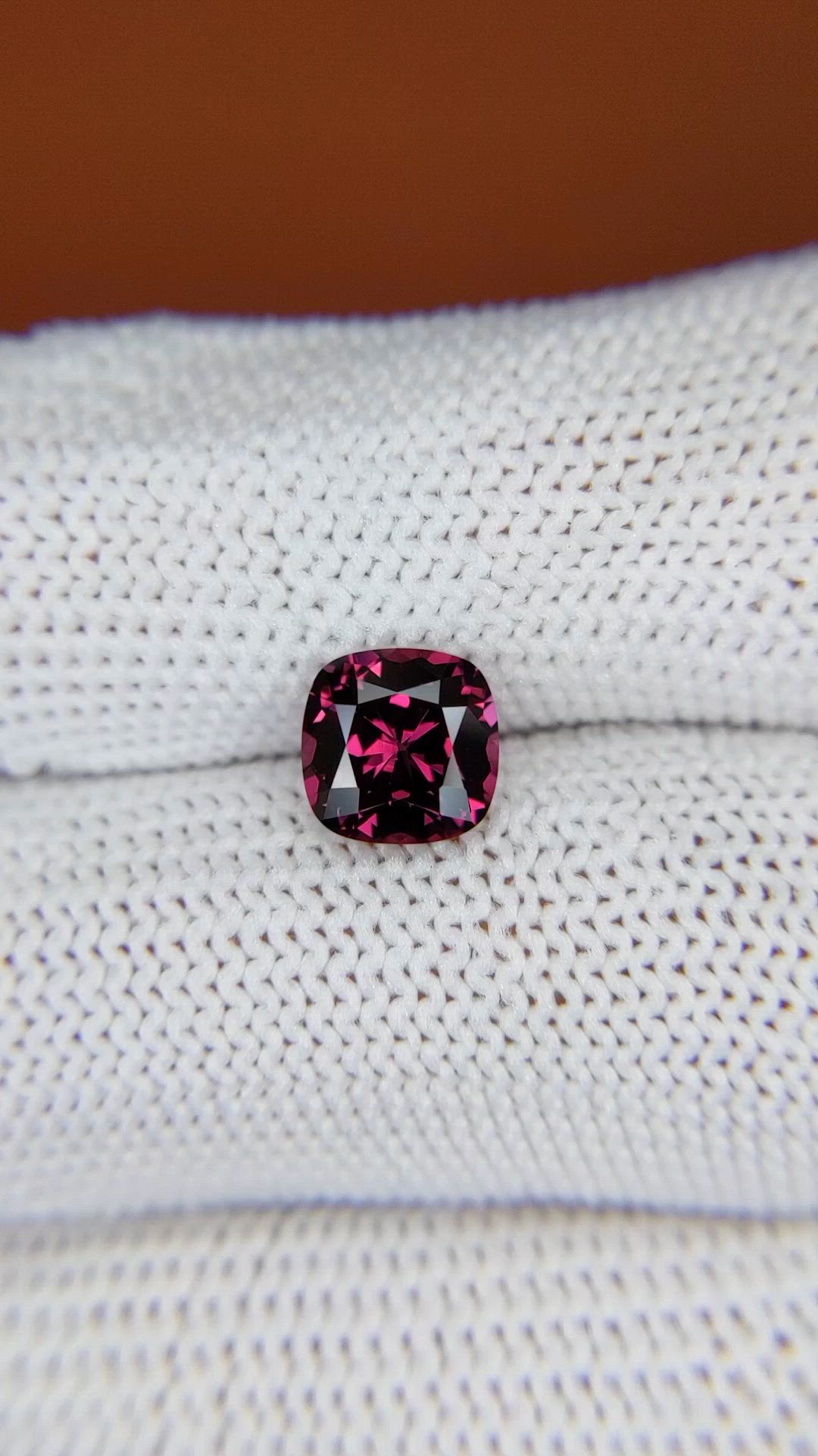 1.71 Ct. Purplish Pink Garnet from Ceylon (Sri Lanka) Size Video