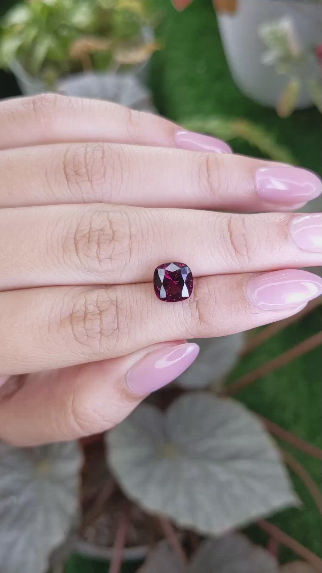 2.89 Ct. Purplish Red Garnet from Ceylon (Sri Lanka) Size Video