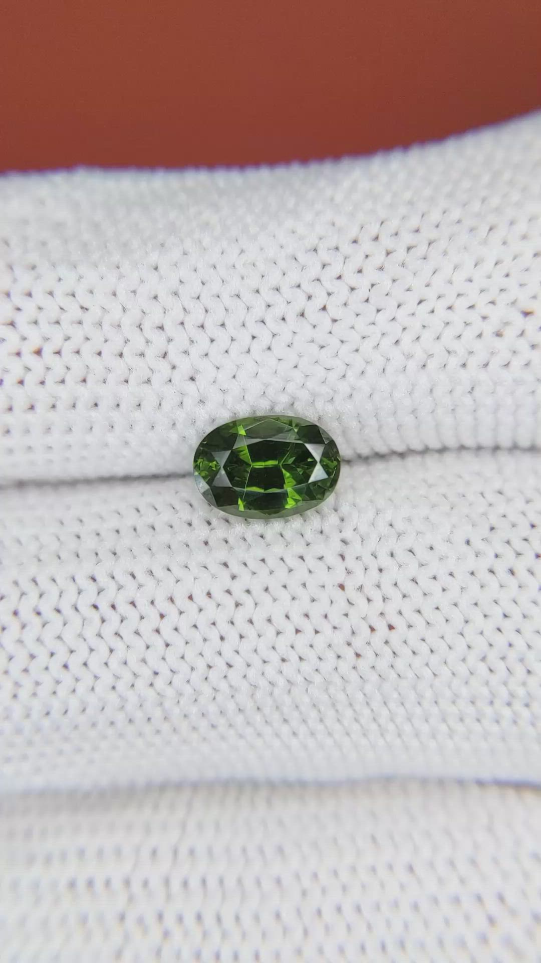 1.34 Ct. Green Zircon from Ceylon (Sri Lanka) Size Video