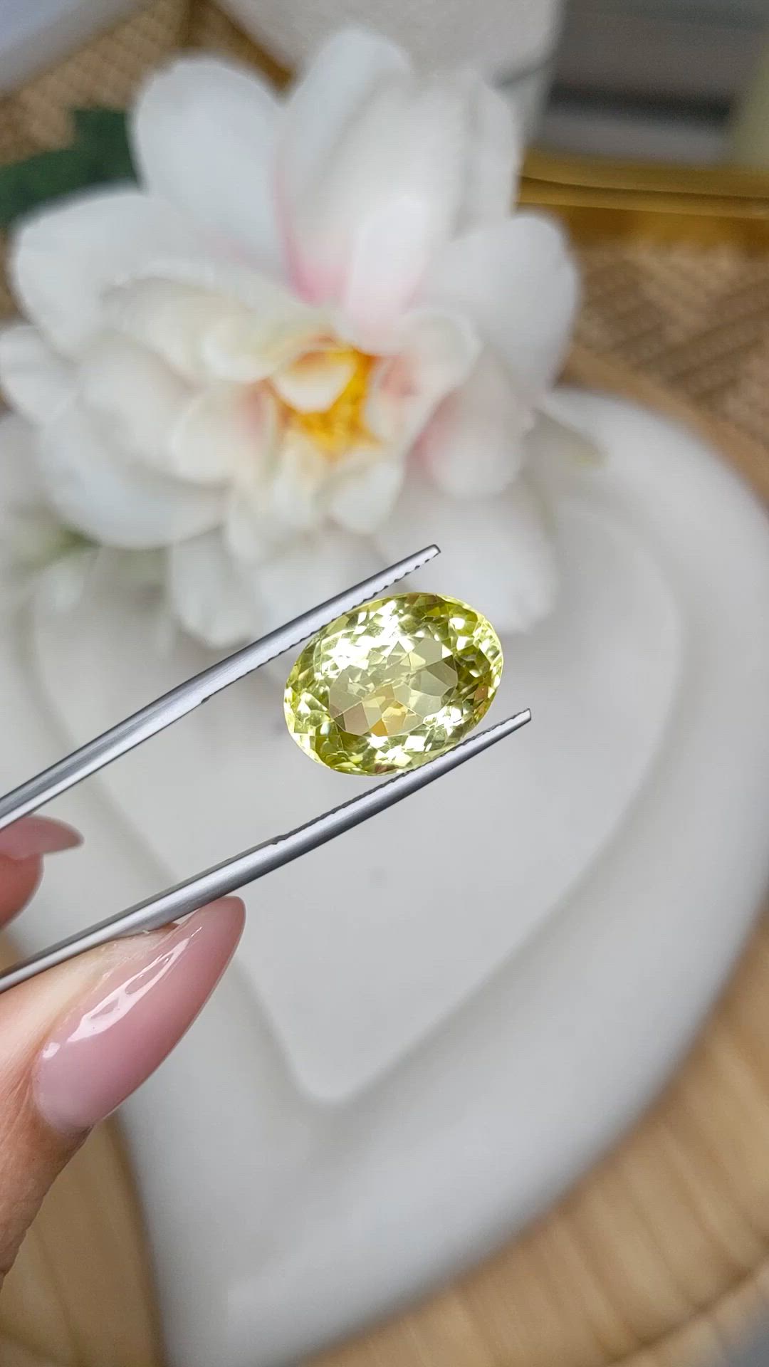 10.16 Ct. Lemon Quartz from Brazil Size Video