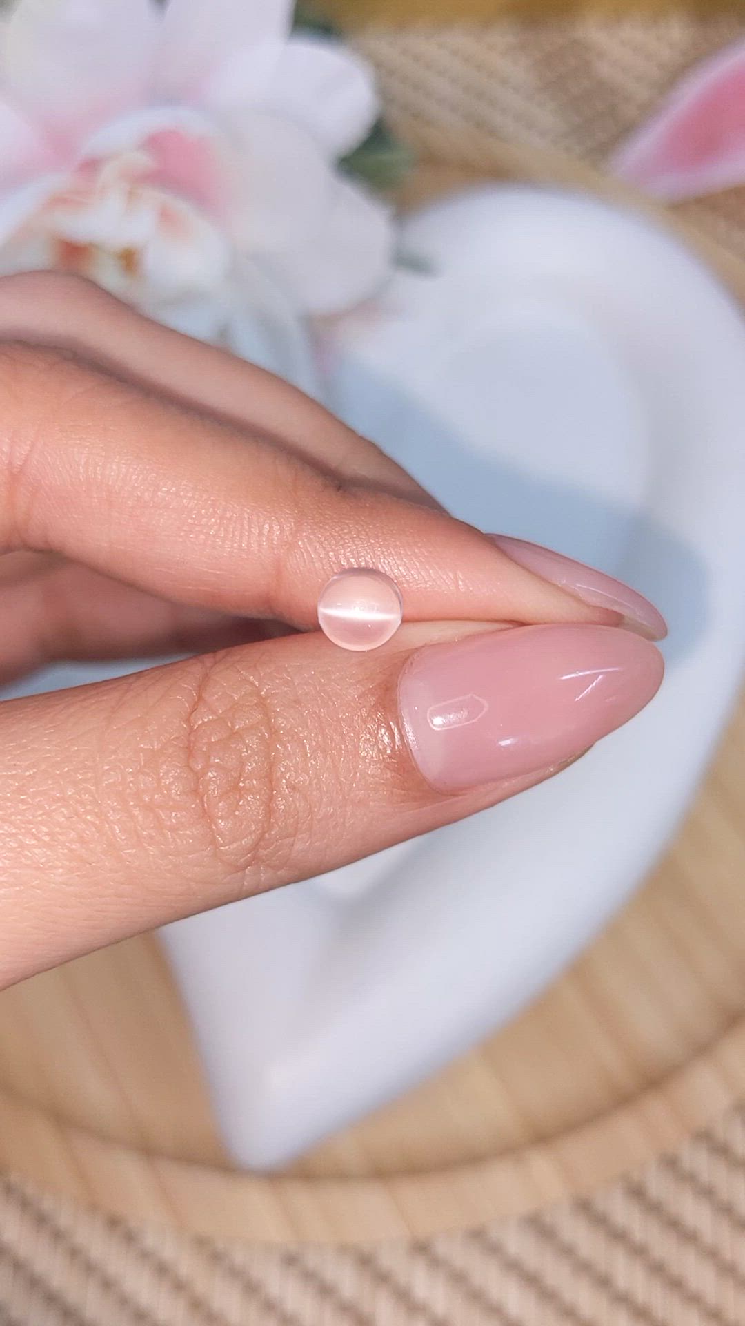 0.98 Ct. White Cabochon Moonstone from Ceylon (Sri Lanka) Size Video