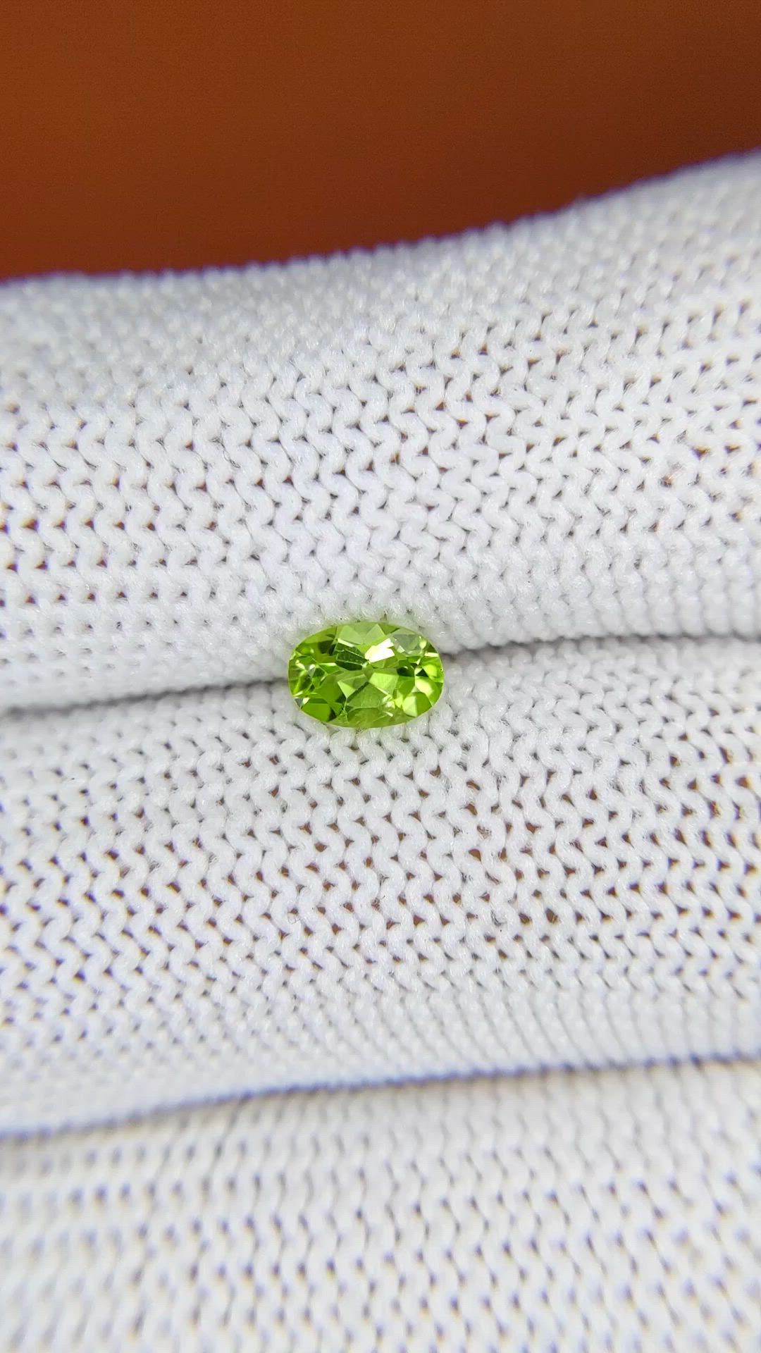 0.56 Ct. Green (Lime Green) Peridot from Pakistan Size Video
