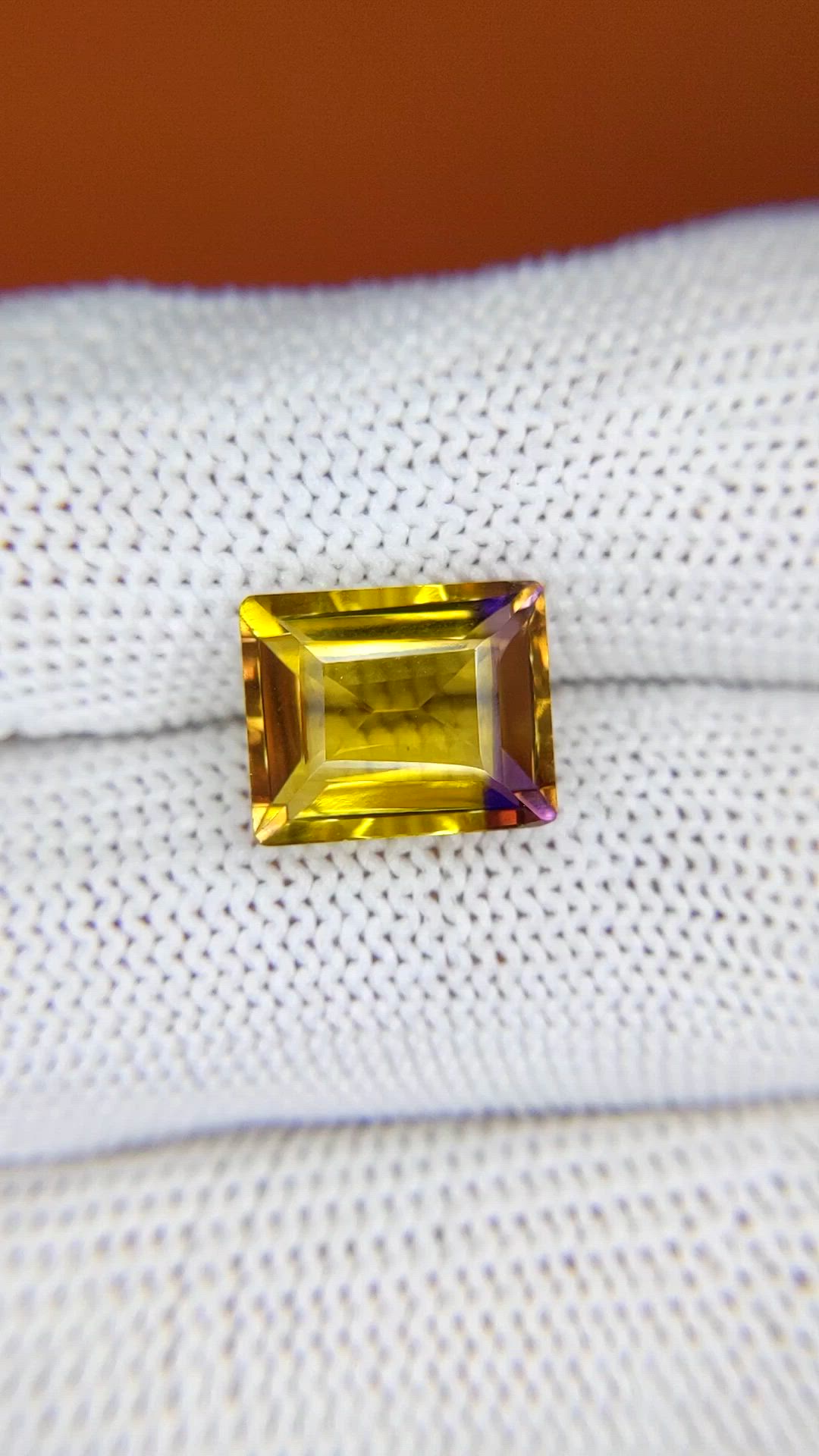 4.92 Ct. Bi Color Ametrine from Brazil Size Video