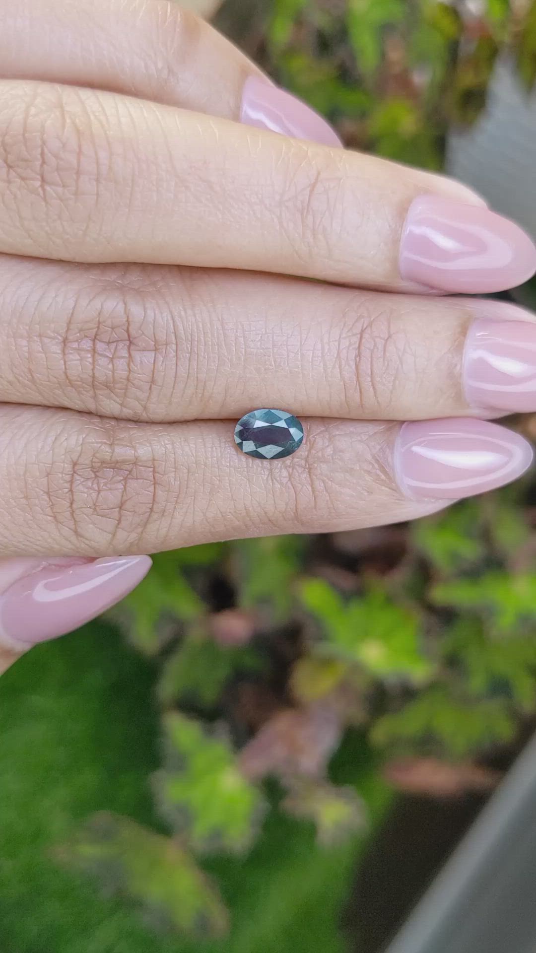 0.99 Ct. Alexandrite from Brazil Size Video