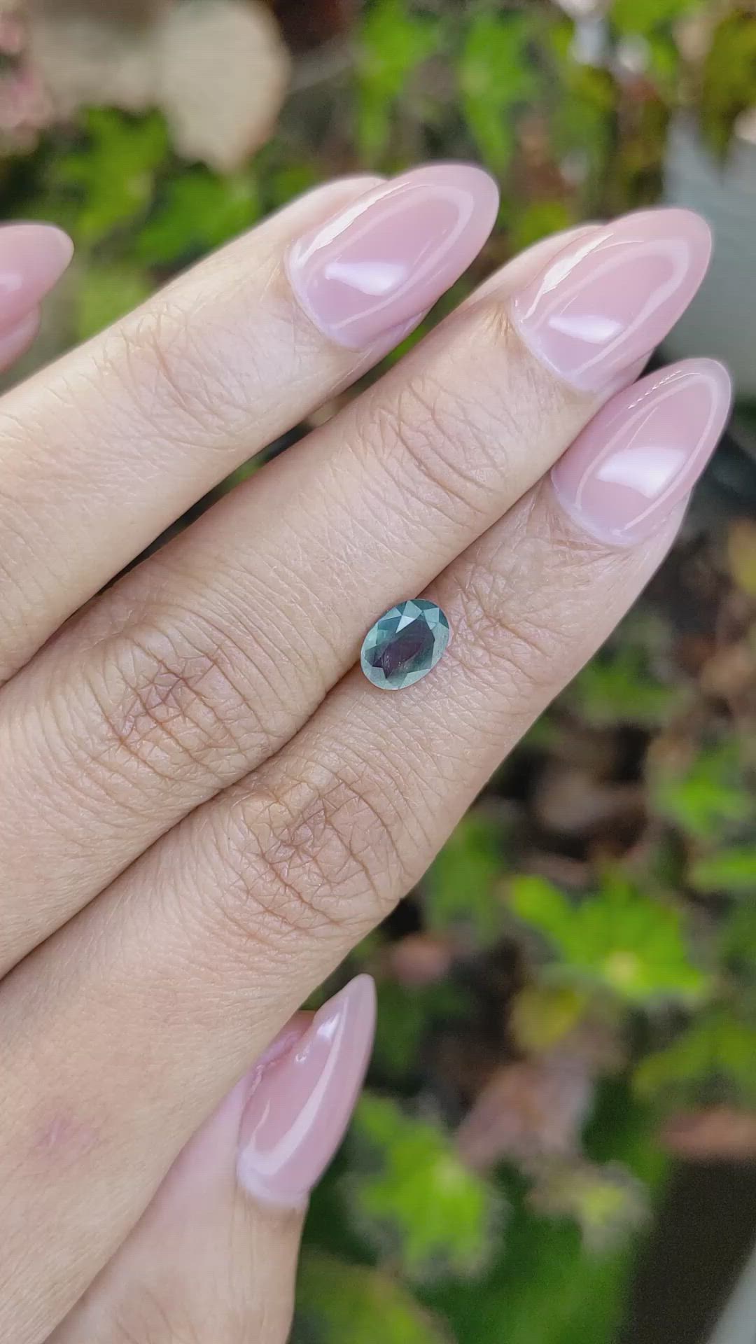 0.99 Ct. Alexandrite from Brazil Size Video