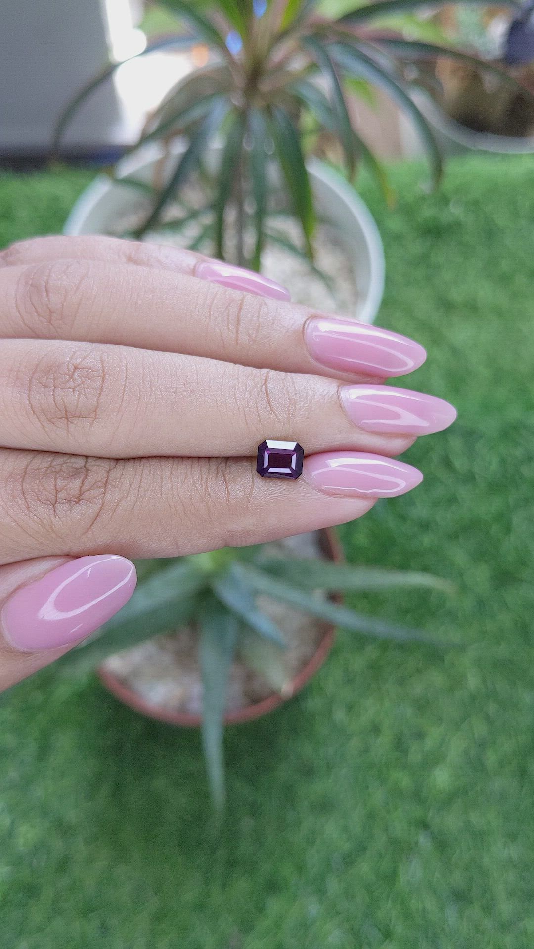 1.05 Ct. Purple Spinel from Ceylon (Sri Lanka) Size Video