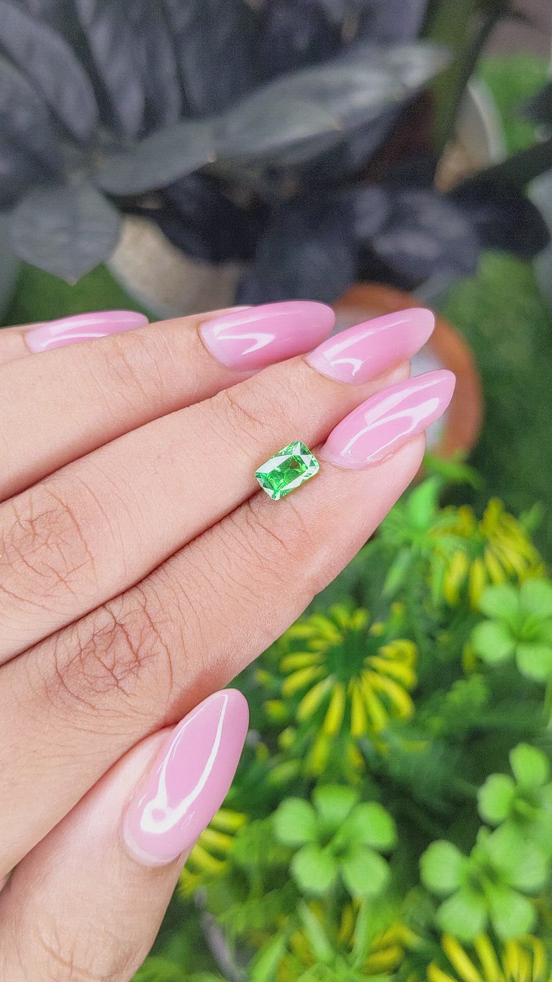 0.99 Ct. Tsavorite Garnet from Tanzania Size Video