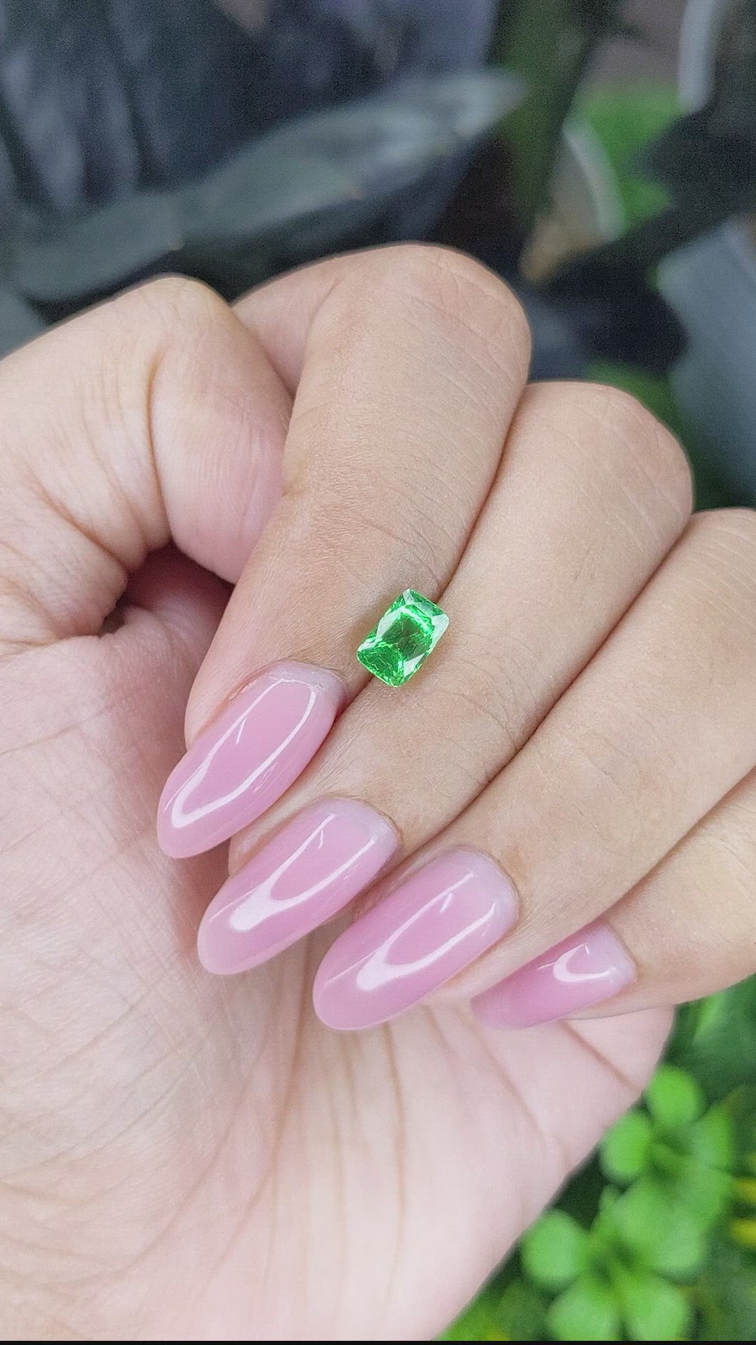 0.99 Ct. Tsavorite Garnet from Tanzania Size Video