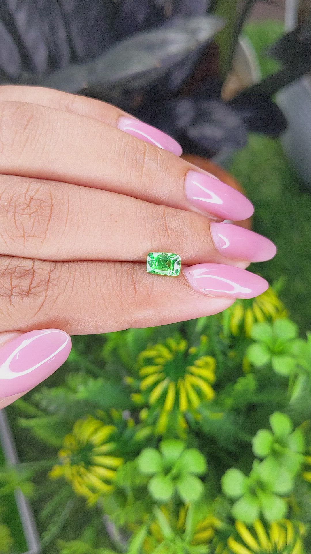 0.99 Ct. Tsavorite Garnet from Tanzania Size Video