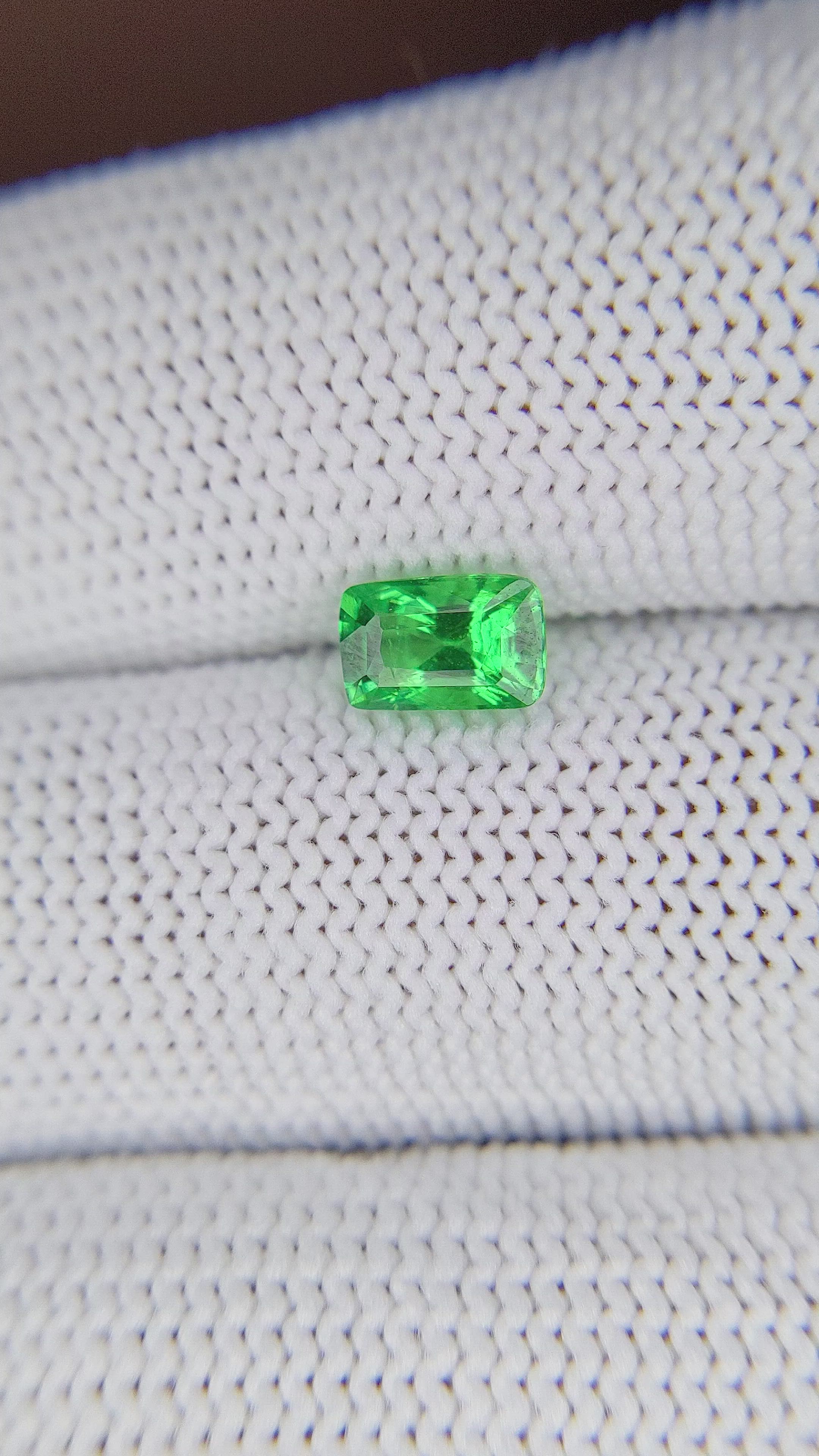 0.99 Ct. Tsavorite Garnet from Tanzania Size Video