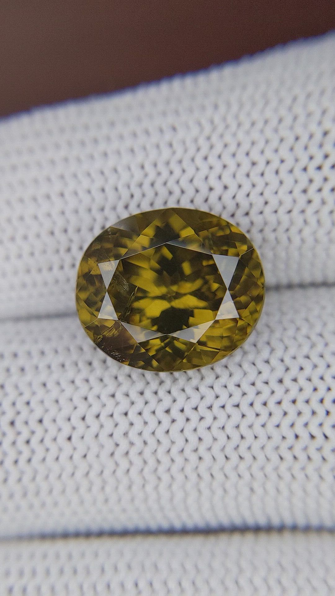 11.69 Ct. Brownish Yellow Zircon from Ceylon (Sri Lanka) Size Video