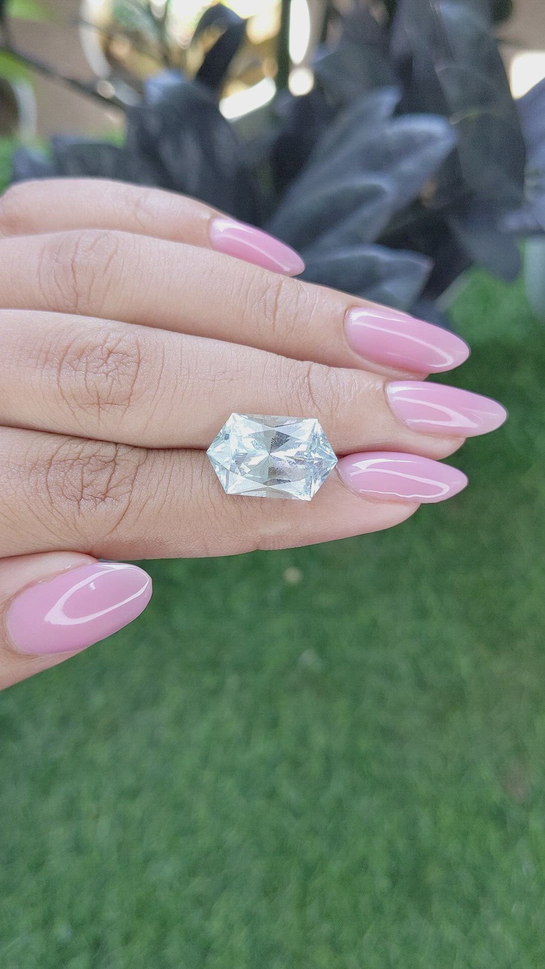6.99 Ct. Blue Aquamarine from Ceylon (Sri Lanka) Size Video
