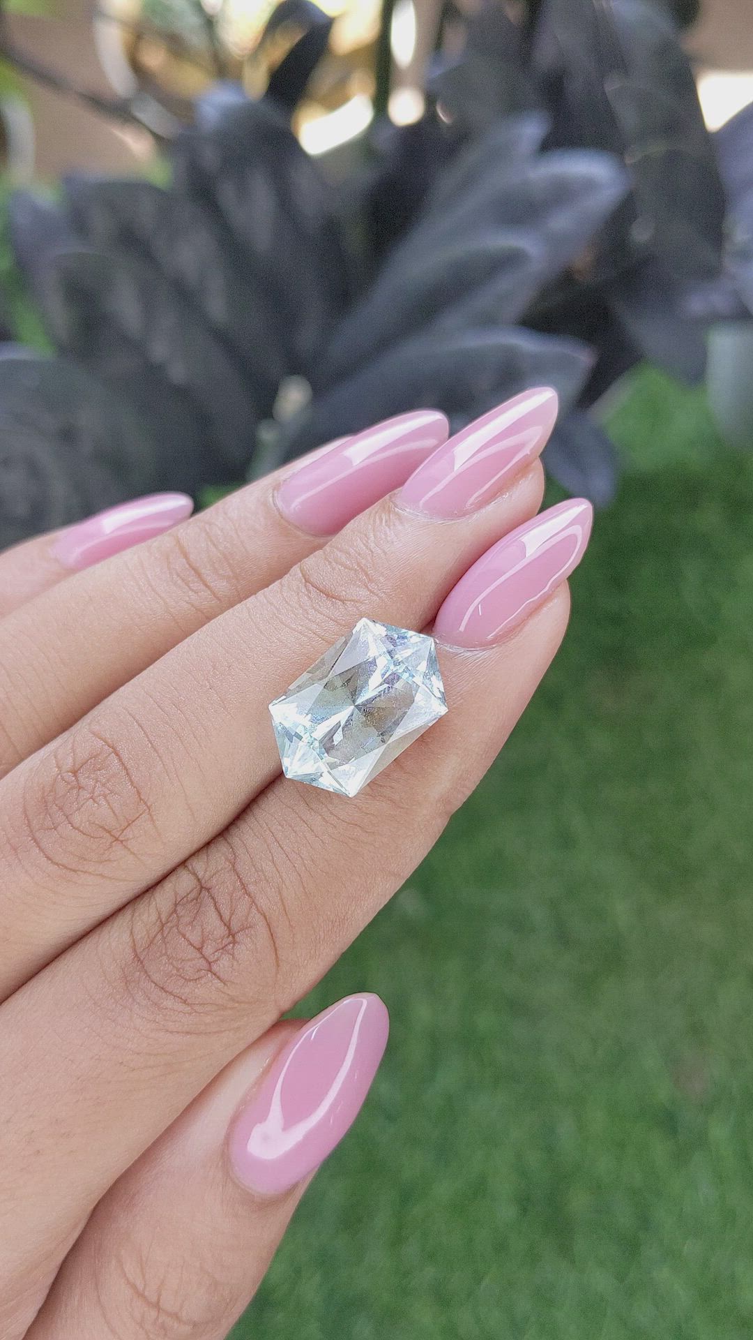 6.99 Ct. Blue Aquamarine from Ceylon (Sri Lanka) Size Video