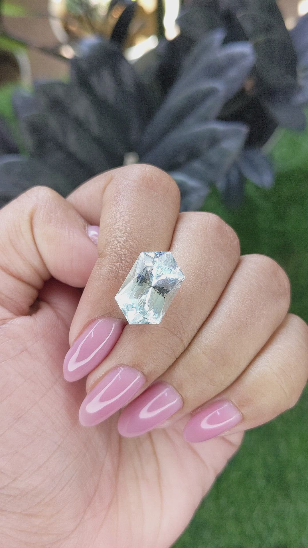 6.99 Ct. Blue Aquamarine from Ceylon (Sri Lanka) Size Video