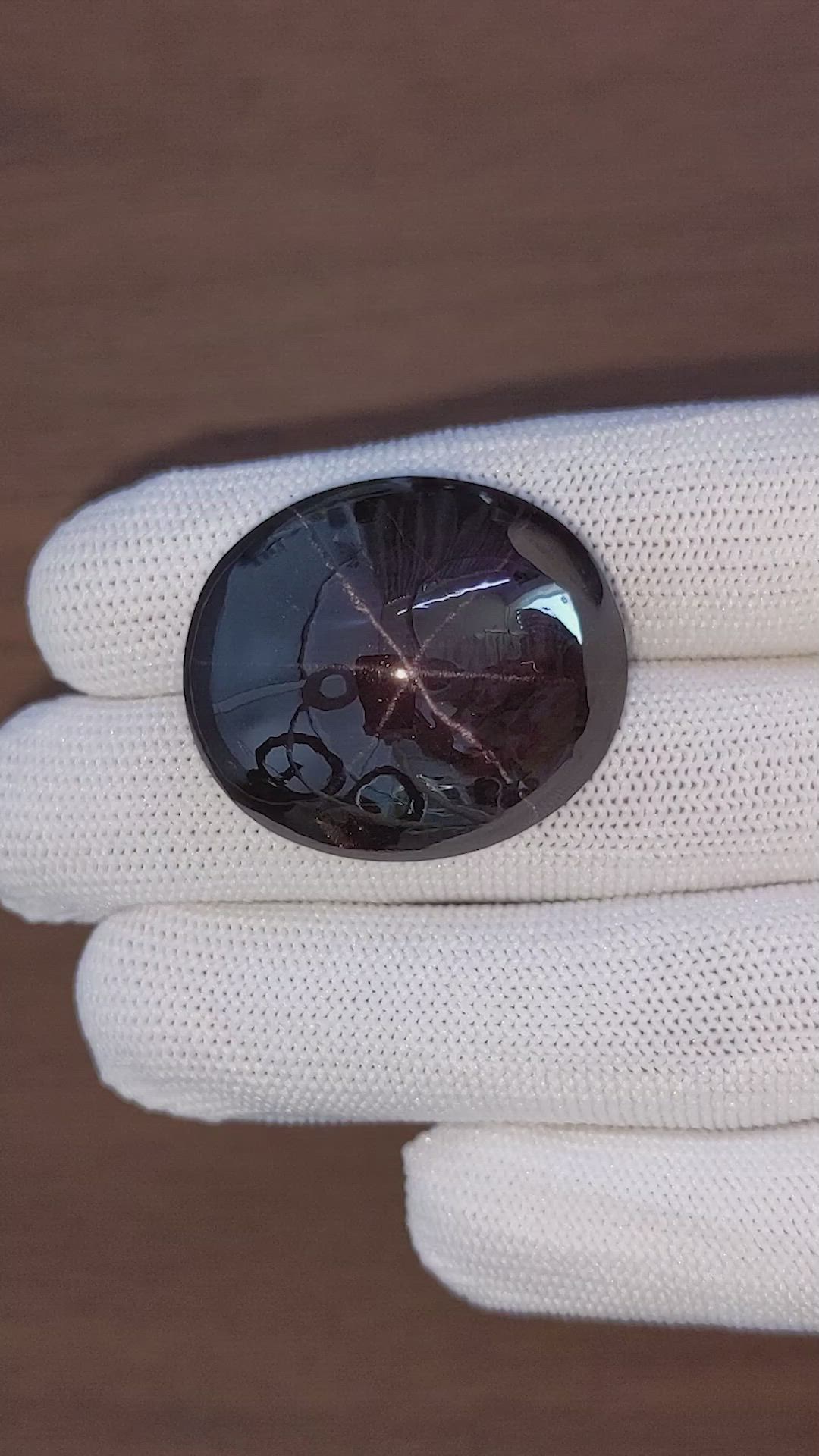 153.56 Ct. Pinkish Purple Star Garnet from Ceylon (Sri Lanka) Size Video