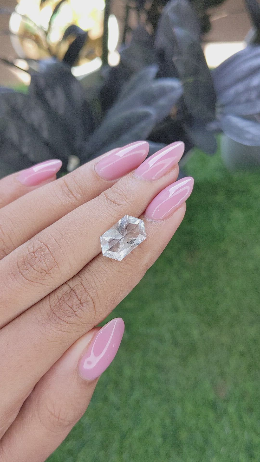 3.96 Ct. Blue Aquamarine from Ceylon (Sri Lanka) Size Video