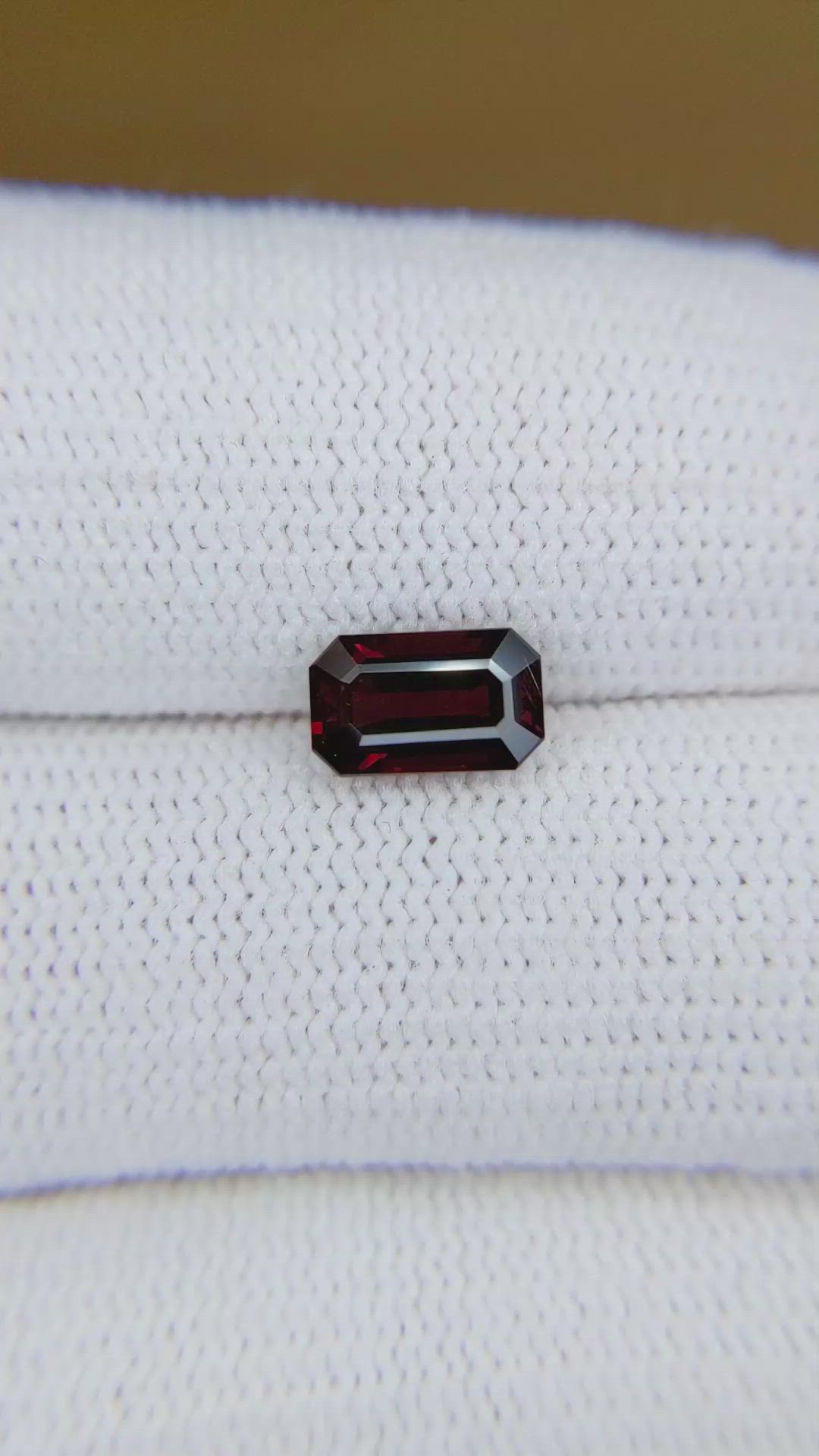 1.37 Ct. Red Spinel from Burma (Myanmar) Size Video