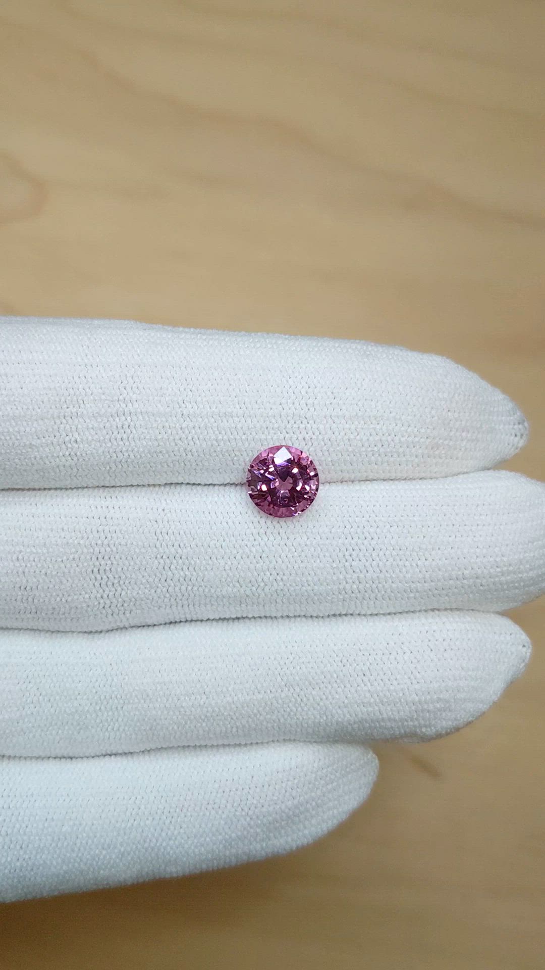 2.83 Ct. Pinkish Purple Spinel from Burma (Myanmar) Size Video