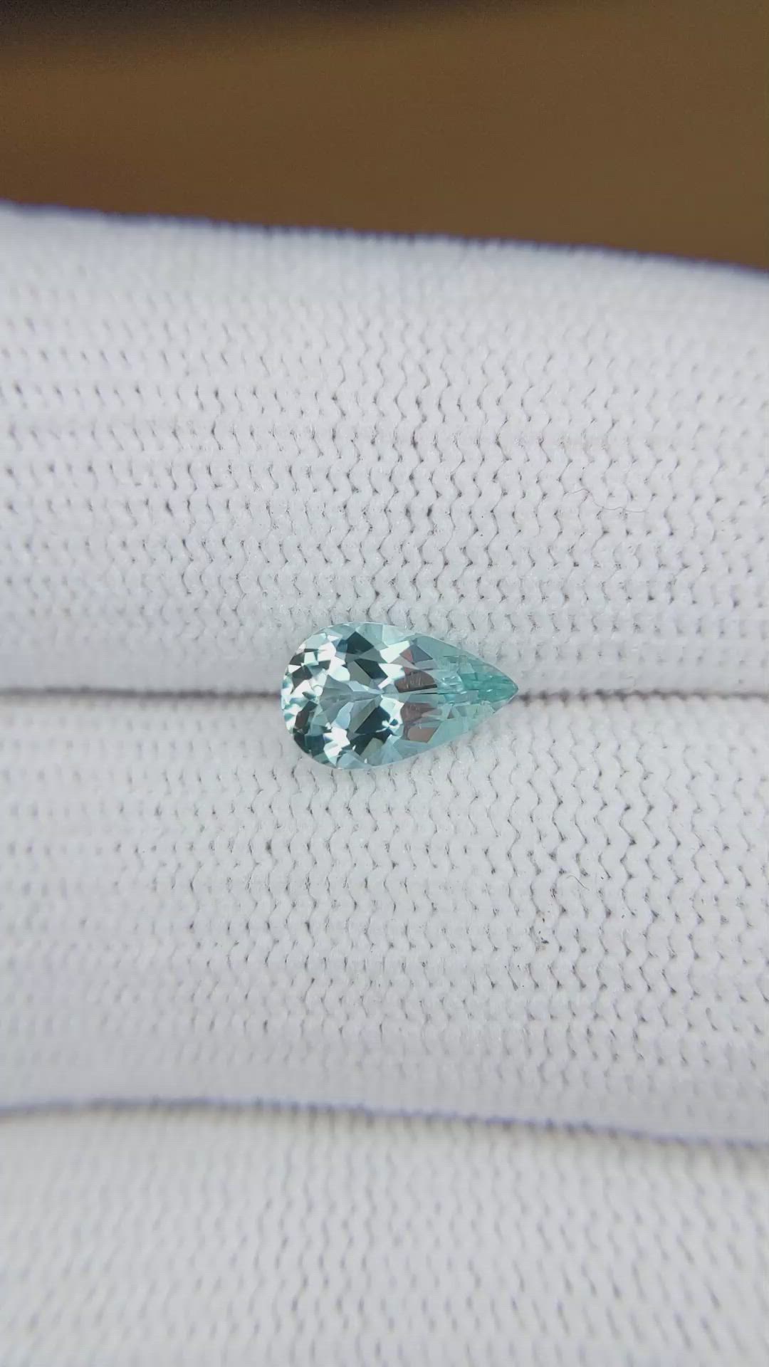 0.92 Ct. Blue Aquamarine from Mozambique Size Video