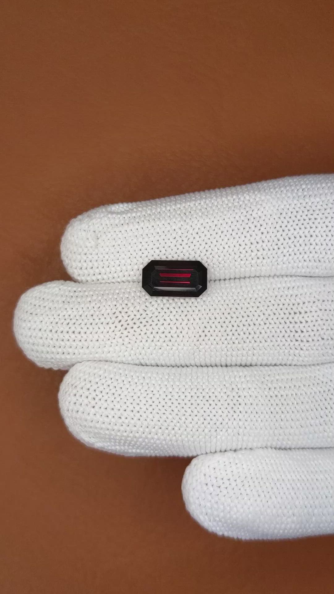 2.95 Ct. Red Garnet from Ceylon (Sri Lanka) Size Video