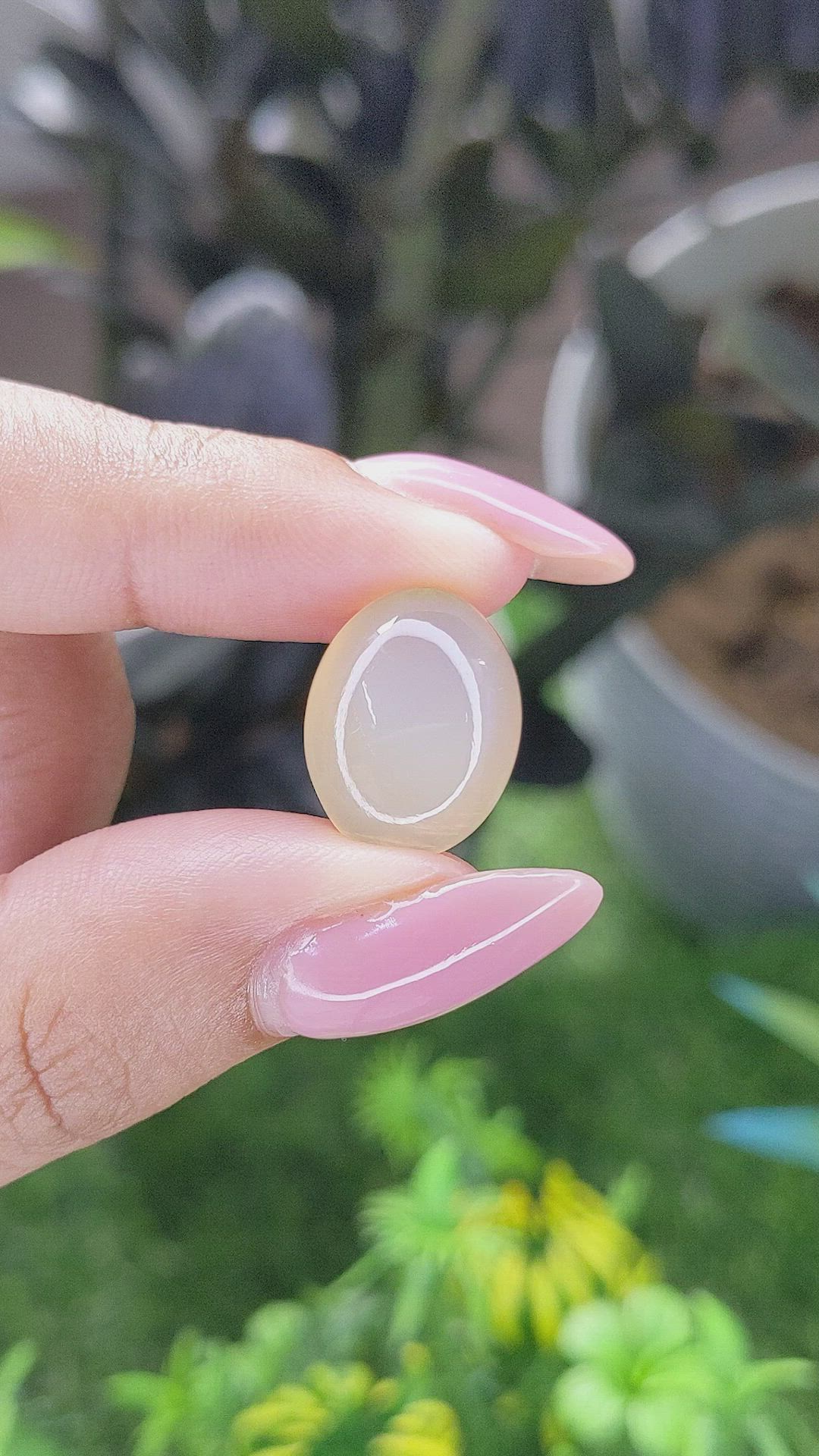 8.83 Ct. Peach Cabochon Moonstone from Ceylon (Sri Lanka) Size Video