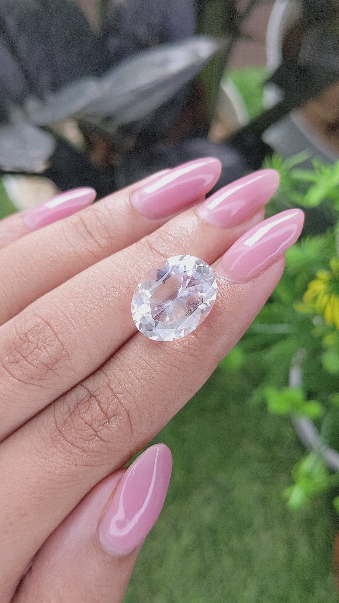 7.72 Ct. White Scapolite from Ceylon (Sri Lanka) Size Video