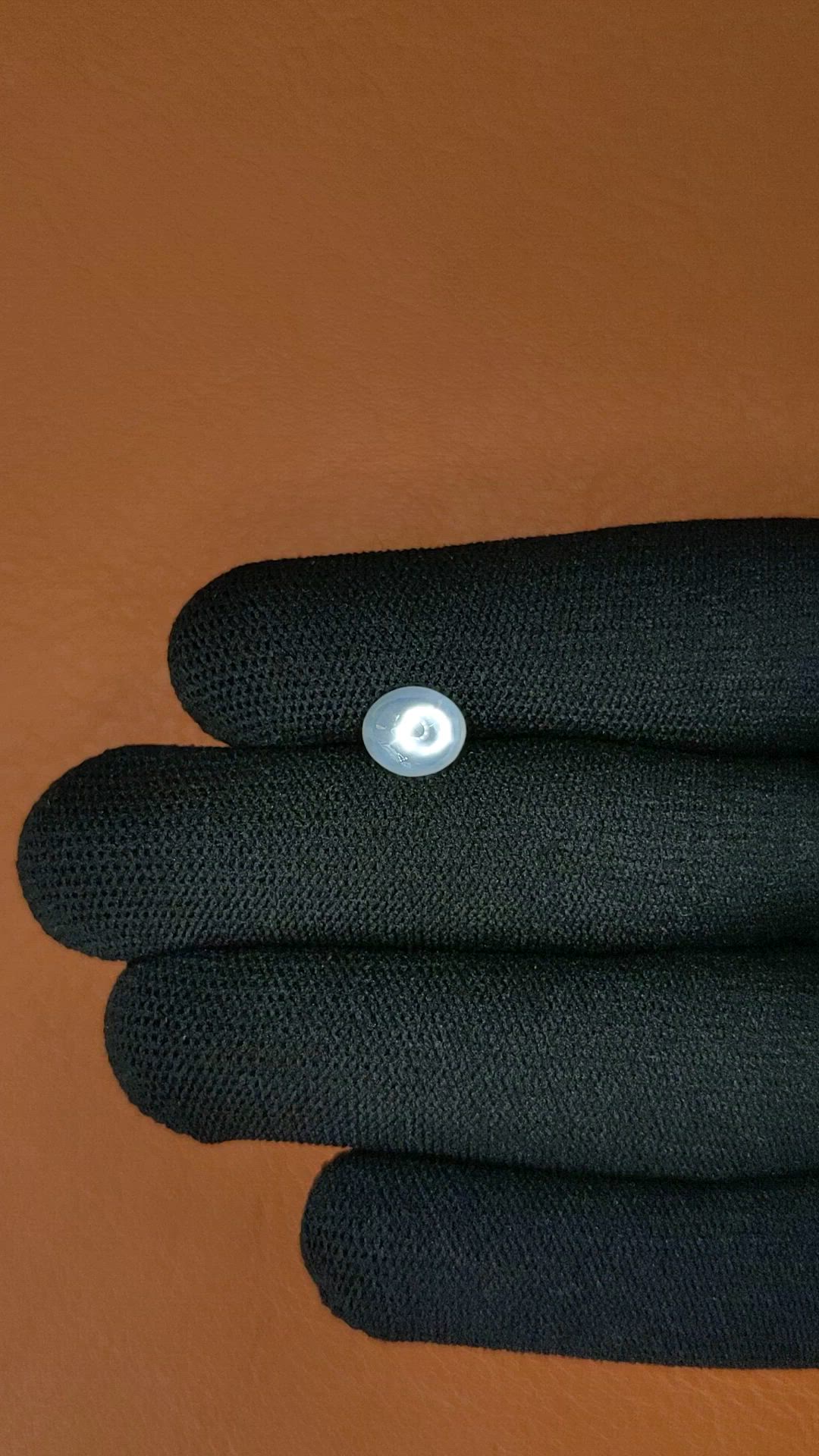 1.22 Ct. White Cabochon Moonstone from Ceylon (Sri Lanka) Size Video
