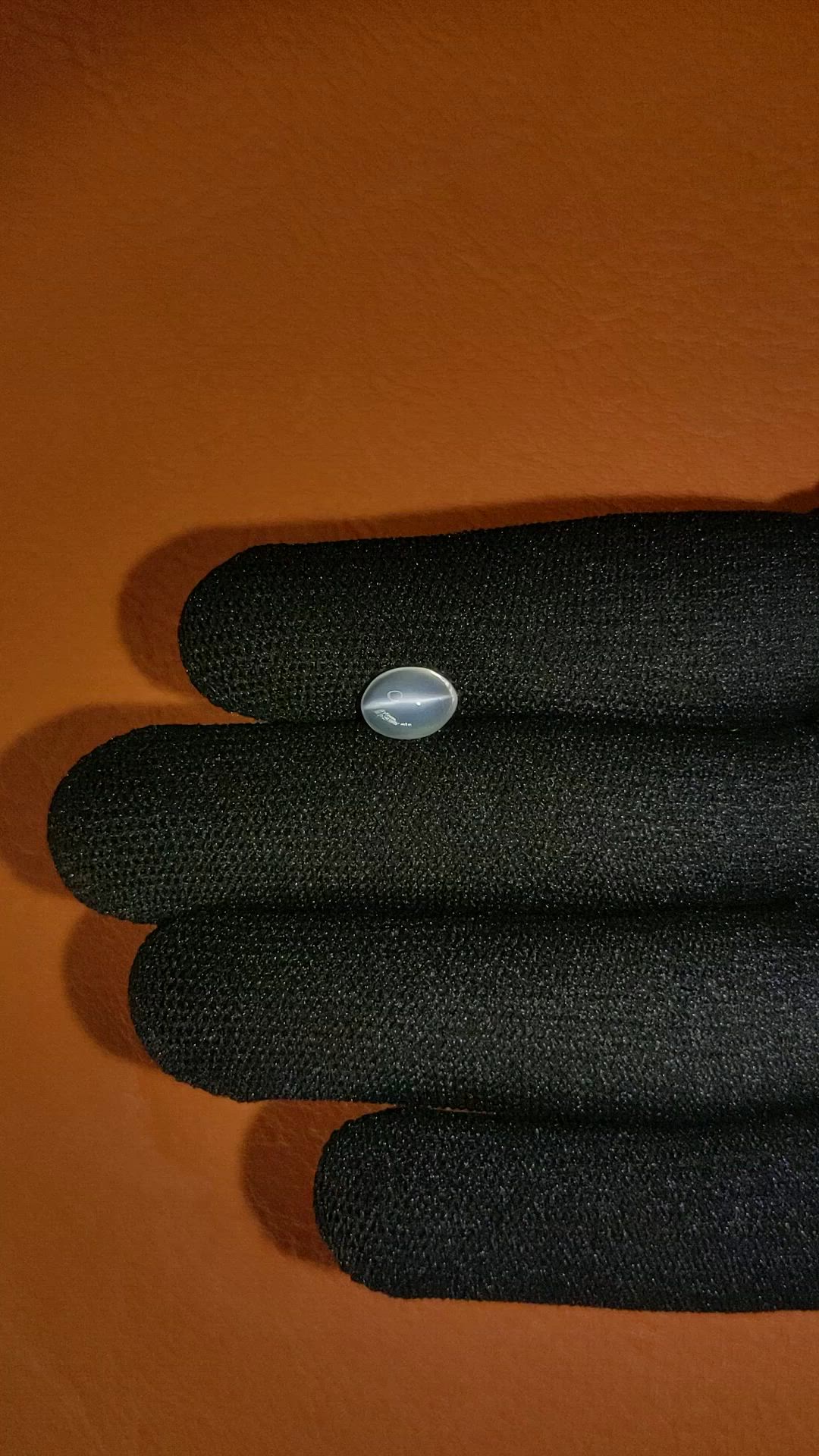 1.33 Ct. White Cabochon Moonstone from Ceylon (Sri Lanka) Size Video