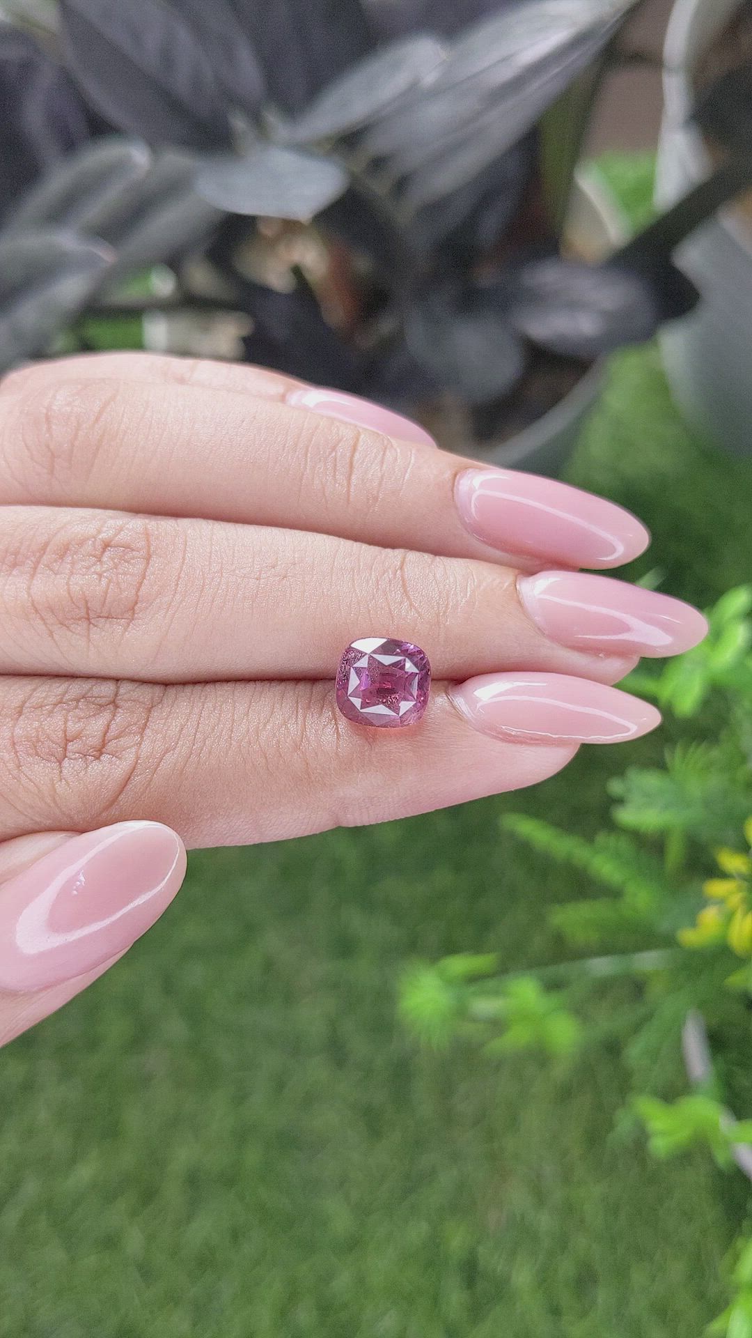 4.09 Ct. Purplish Pink Garnet from Ceylon (Sri Lanka) Size Video