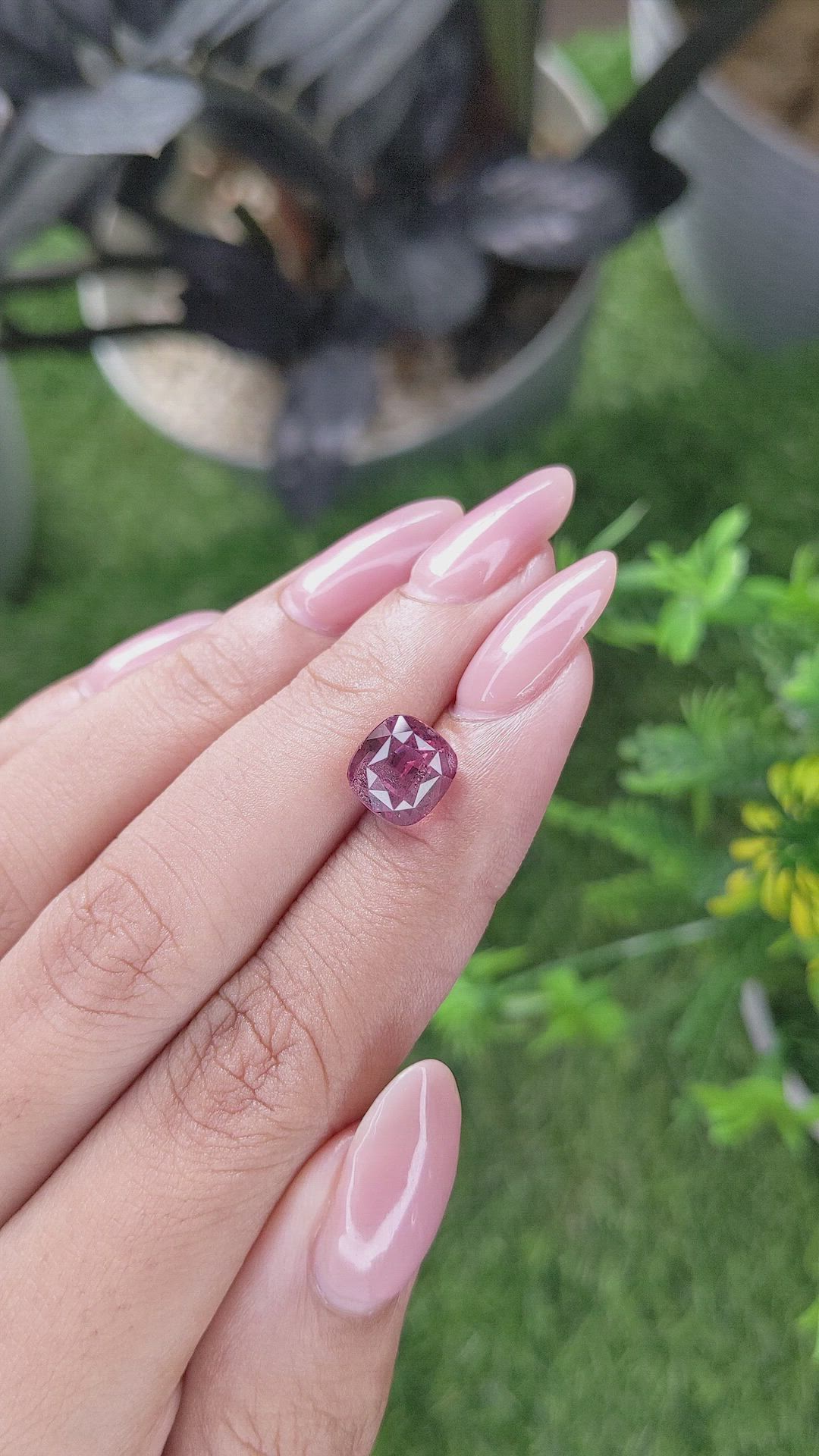 4.09 Ct. Purplish Pink Garnet from Ceylon (Sri Lanka) Size Video