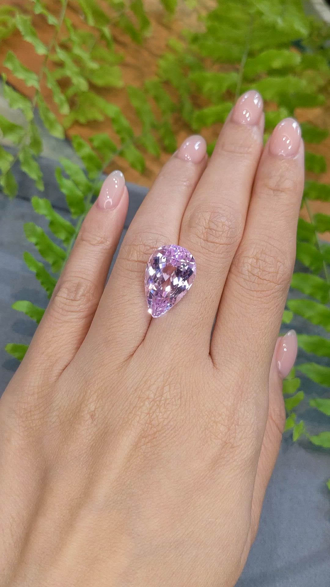 15.24 Ct. Pink Kunzite from Afghanistan Size Video