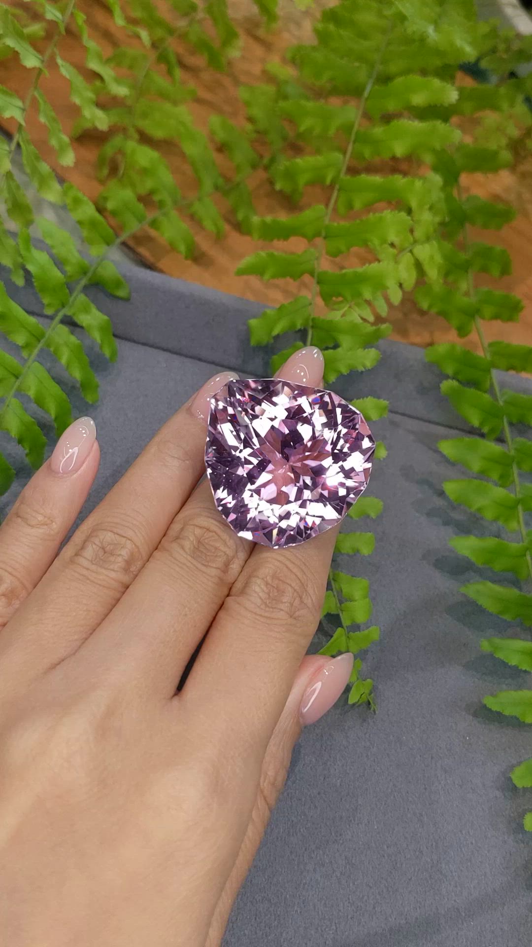 122.41 Ct. Pink Kunzite from Afghanistan Size Video