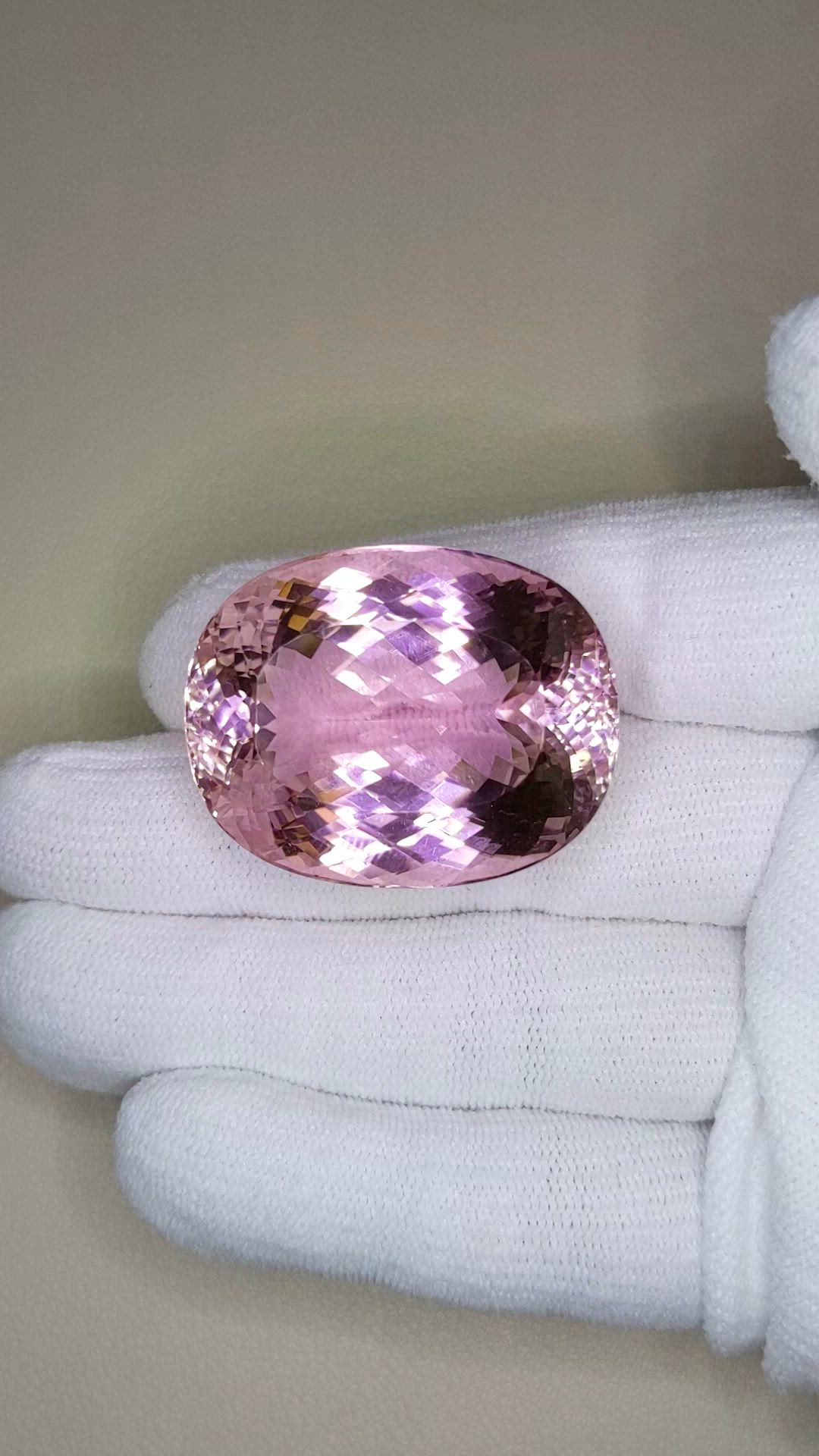 126.55 Ct. Pink Kunzite from Afghanistan Size Video