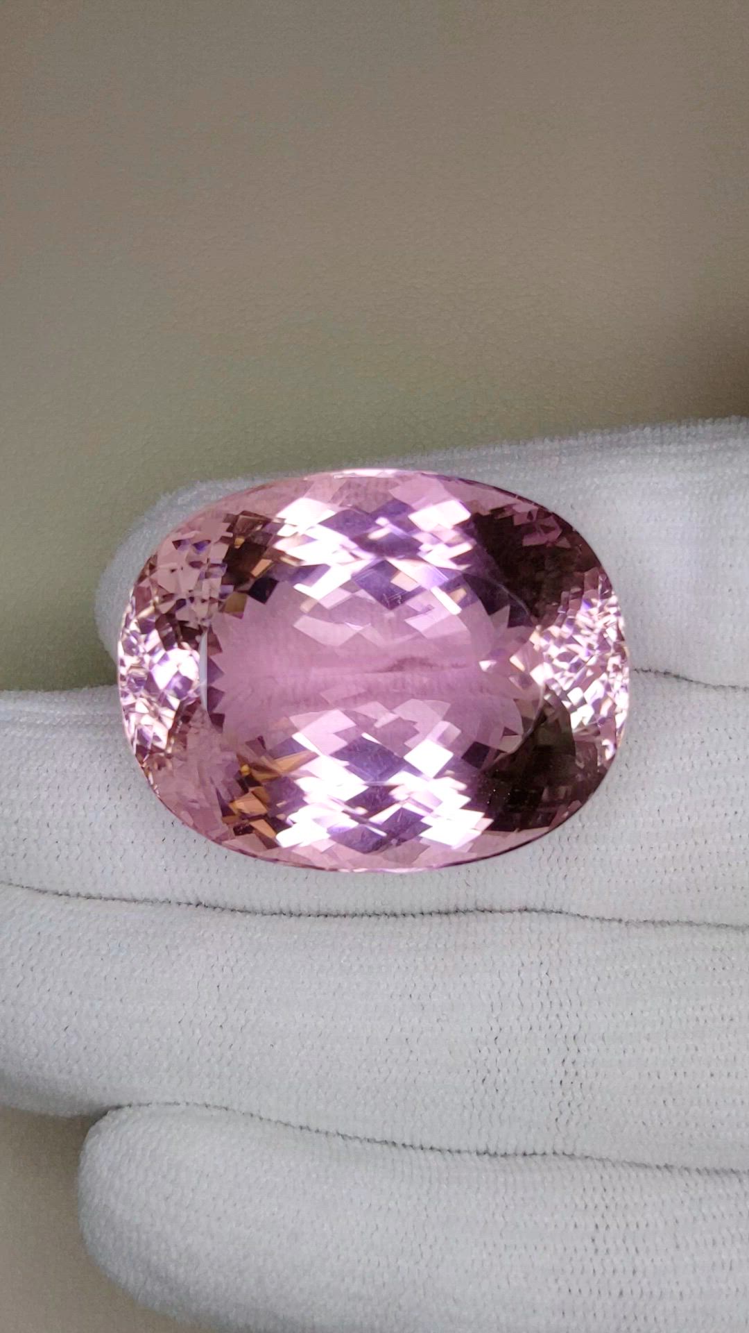 126.55 Ct. Pink Kunzite from Afghanistan Size Video