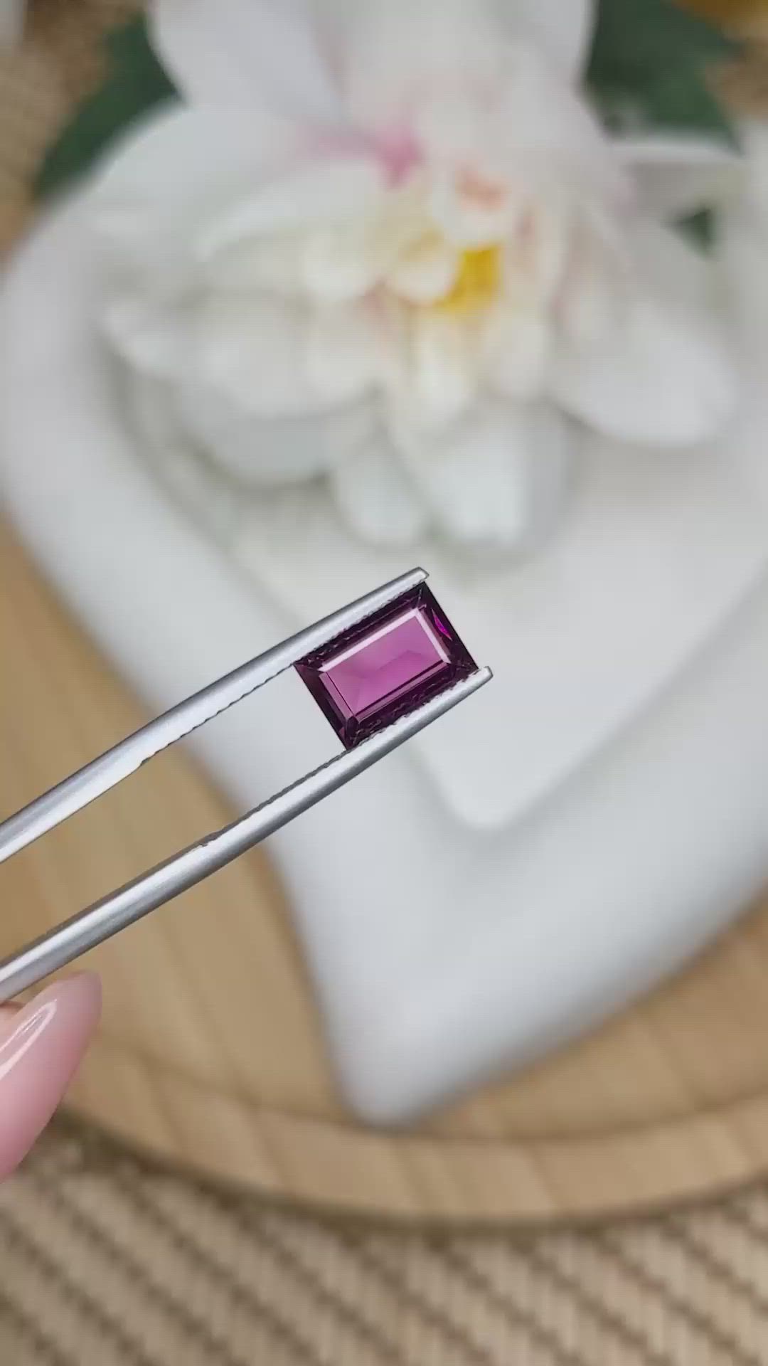 2.16 Ct. Pinkish Purple Spinel from Ceylon (Sri Lanka) Size Video