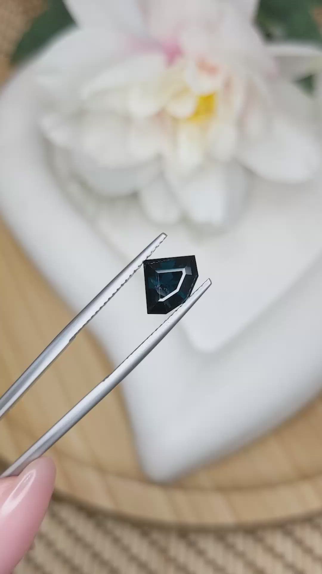 2.14 Ct. Greenish Blue Spinel from Ceylon (Sri Lanka) Size Video