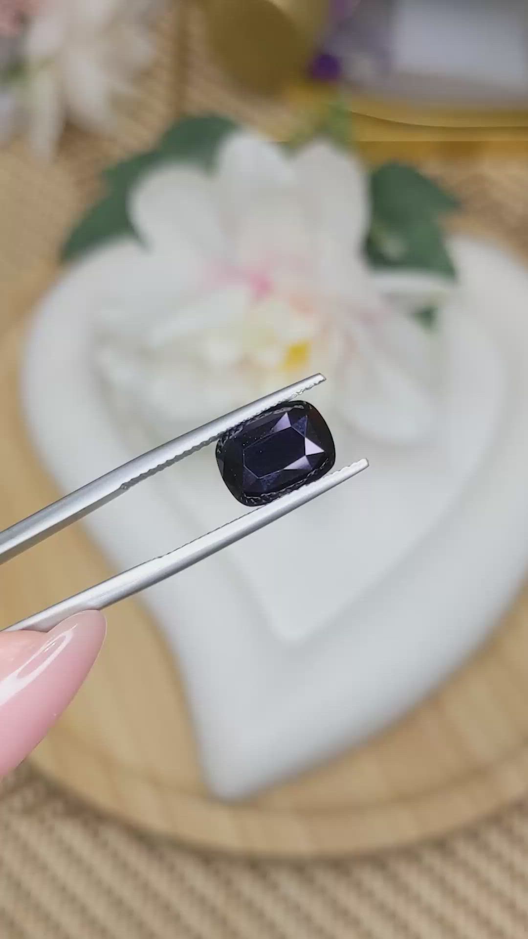 4.69 Ct. Blue Spinel from Ceylon (Sri Lanka) Size Video