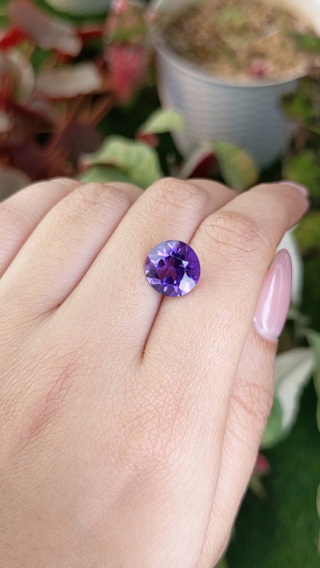 3.90 Ct. Purple Amethyst from Ceylon (Sri Lanka) Size Video