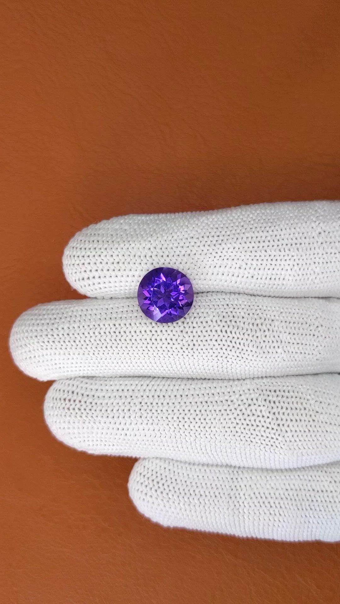 3.90 Ct. Purple Amethyst from Ceylon (Sri Lanka) Size Video