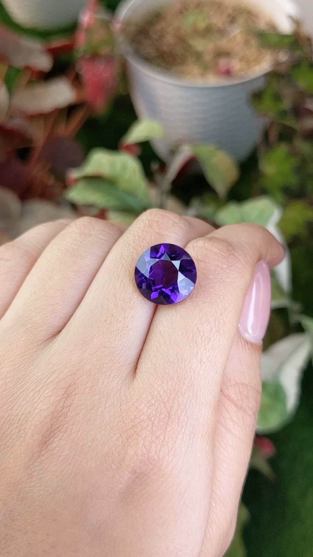 8.34 Ct. Purple Amethyst from Ceylon (Sri Lanka) Size Video