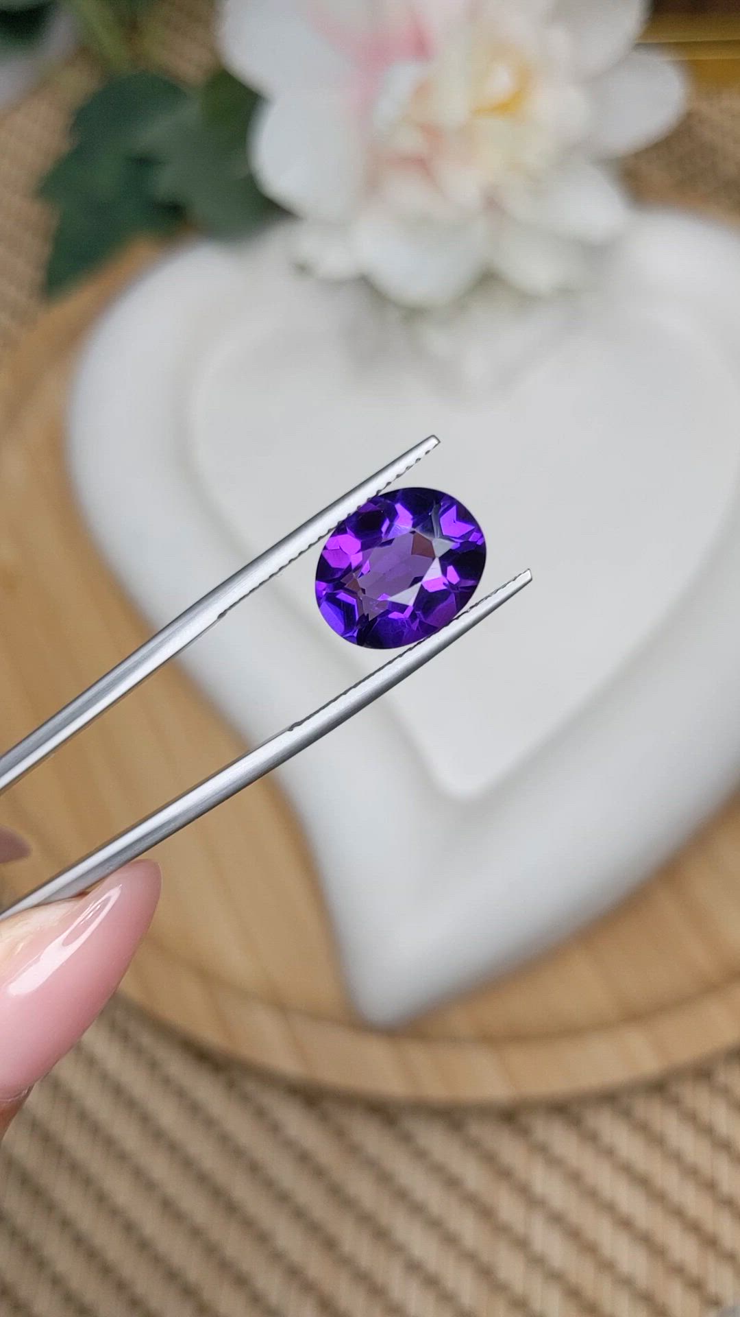 4.65 Ct. Purple Amethyst from Ceylon (Sri Lanka) Size Video
