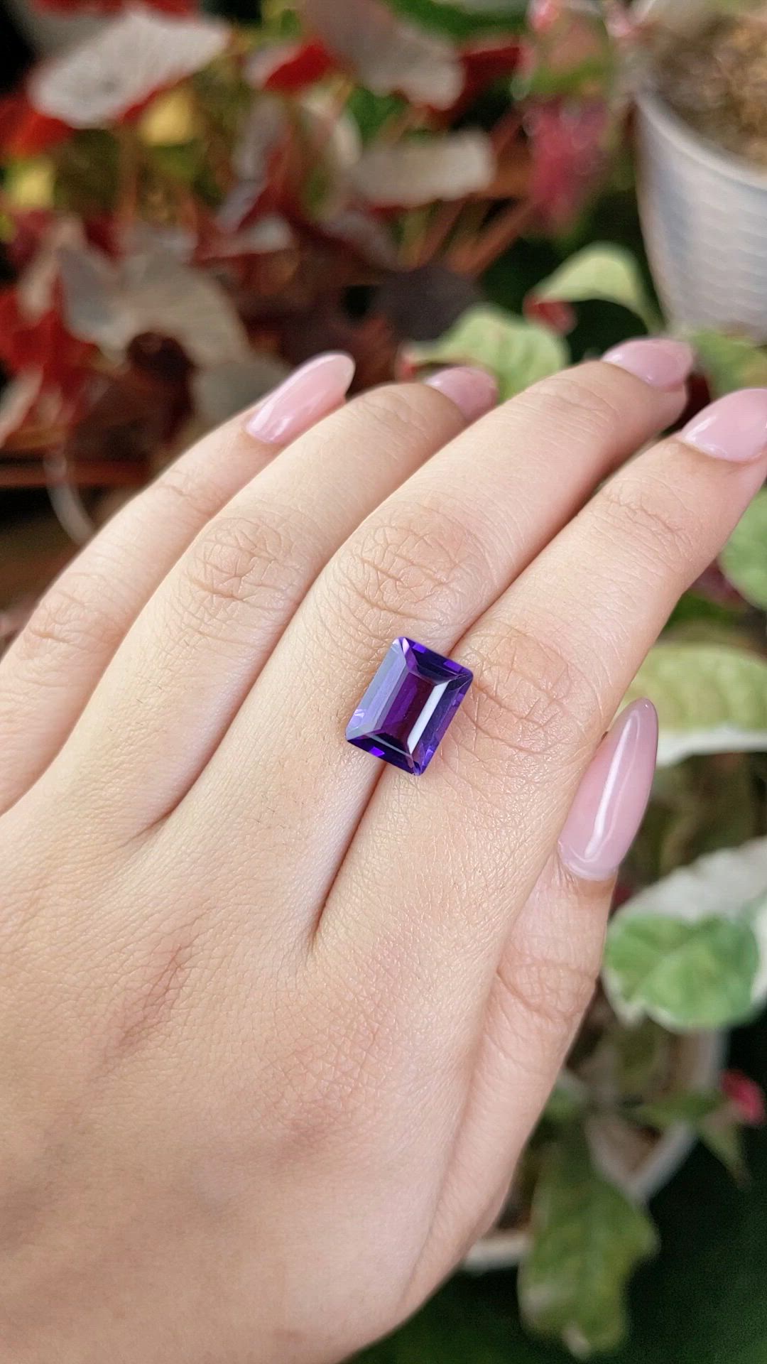 4.35 Ct. Purple Amethyst from Ceylon (Sri Lanka) Size Video