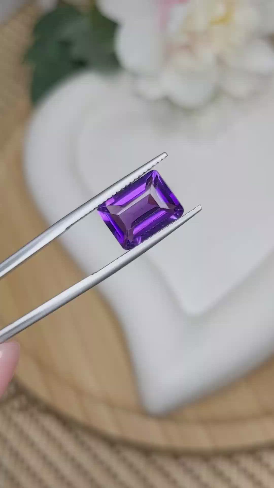 4.35 Ct. Purple Amethyst from Ceylon (Sri Lanka) Size Video