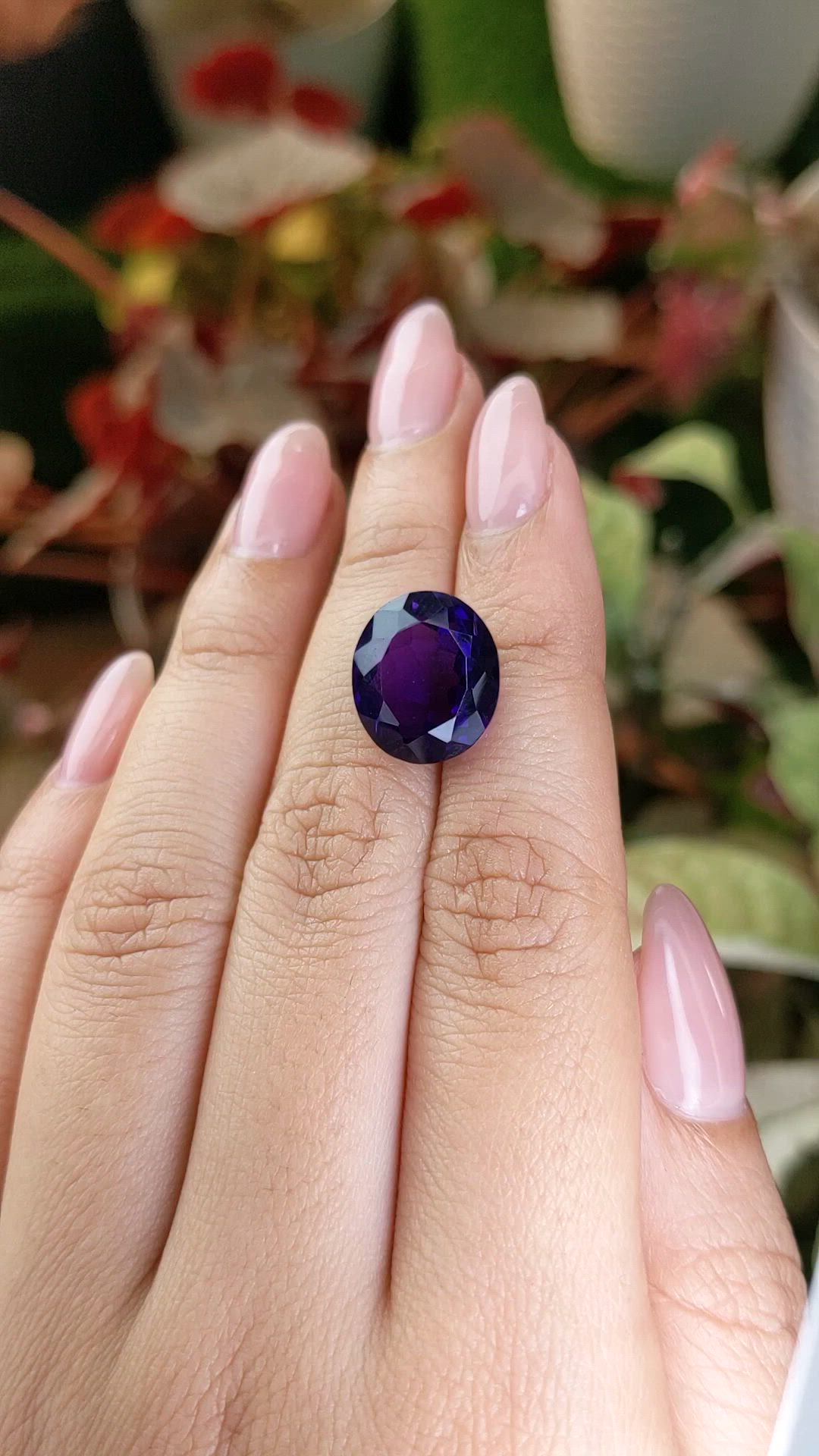 9.82 Ct. Purple Amethyst from Ceylon (Sri Lanka) Size Video