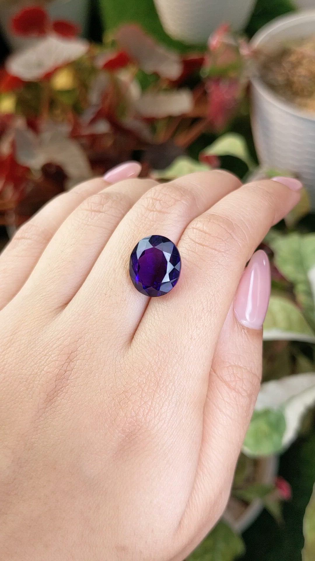 9.82 Ct. Purple Amethyst from Ceylon (Sri Lanka) Size Video